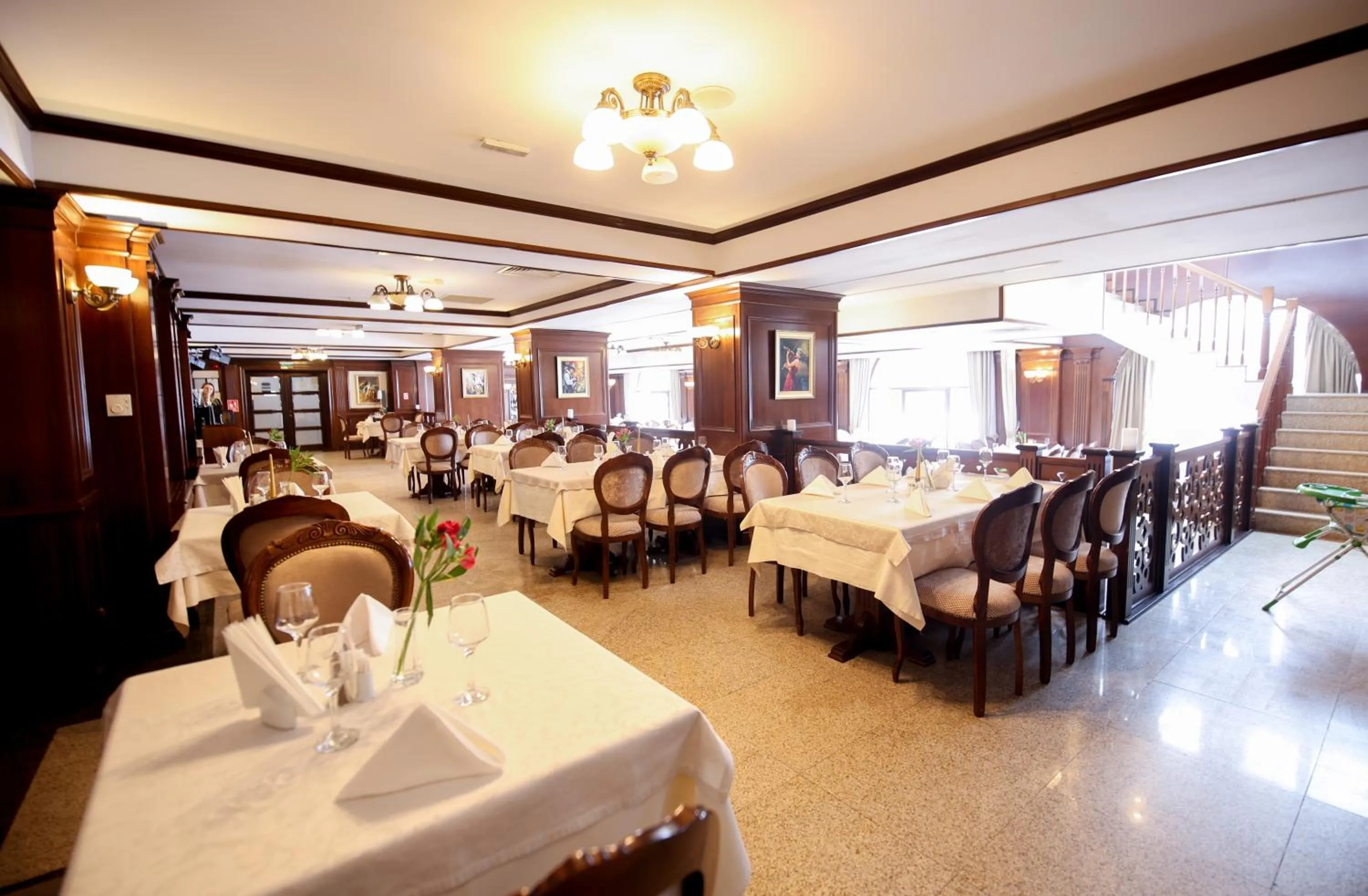 Restaurant/places to eat in Hotel Carmen