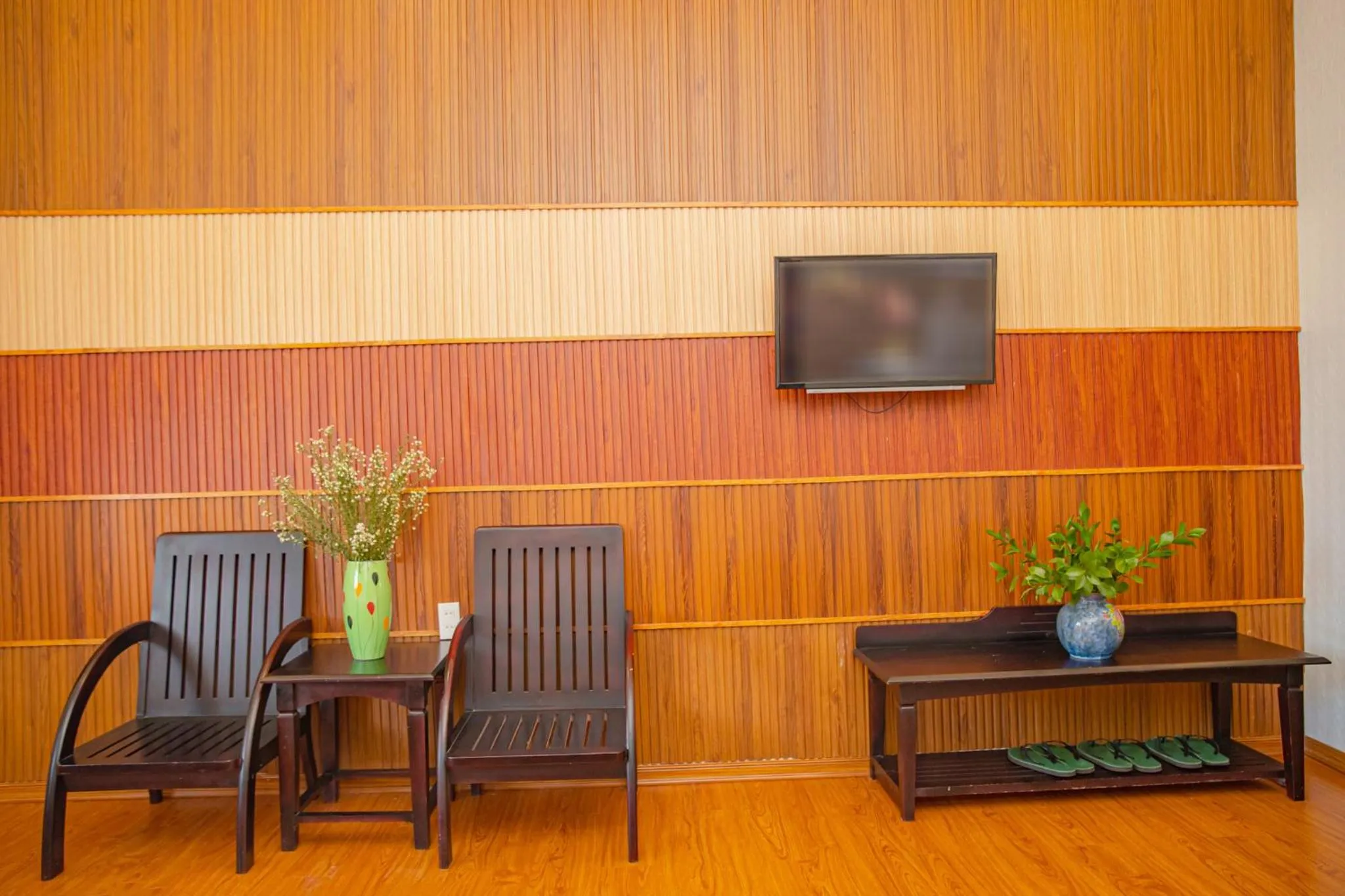 Seating area in Tre Xanh Hotel