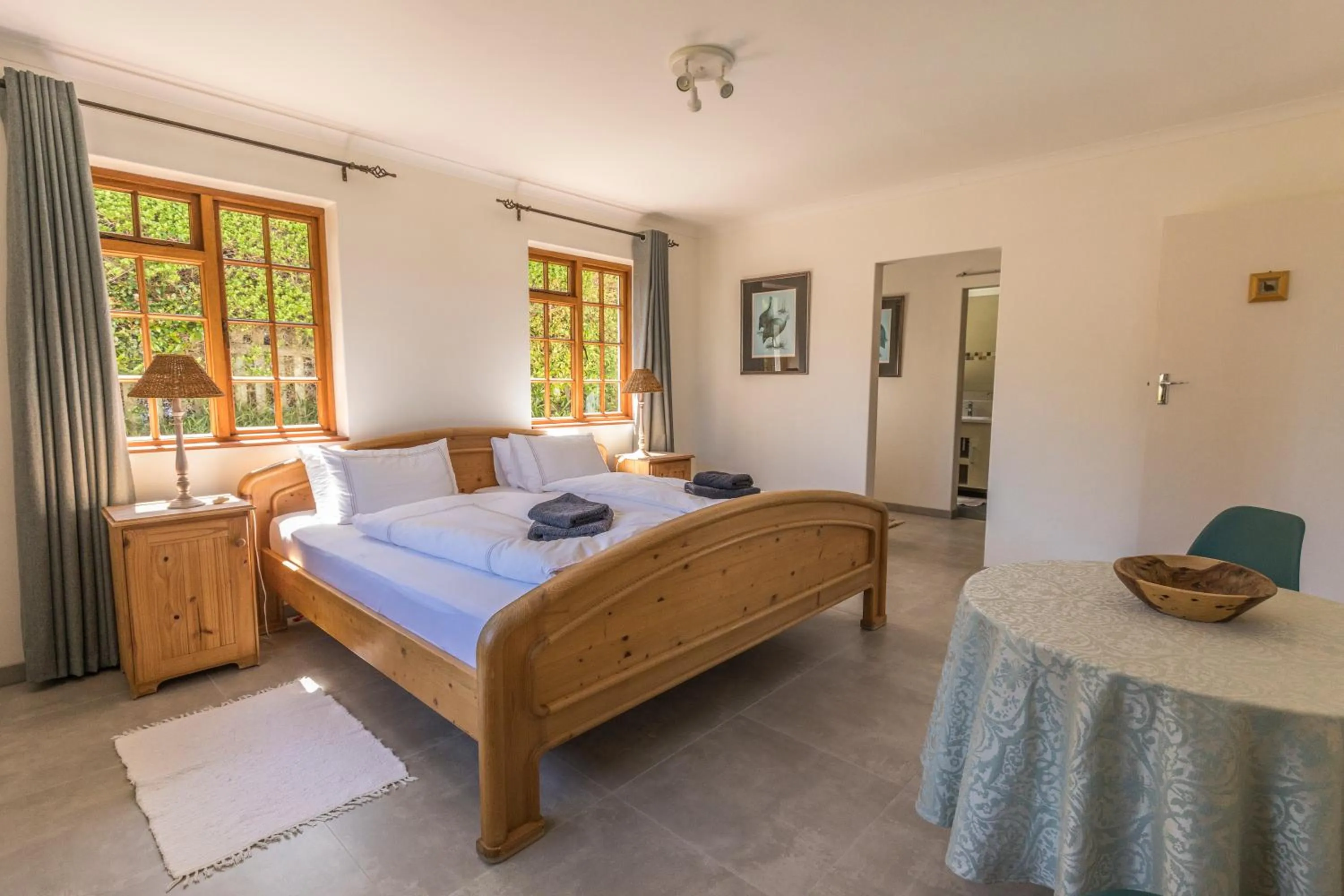 Bedroom, Bed in Hout Bay Lodge