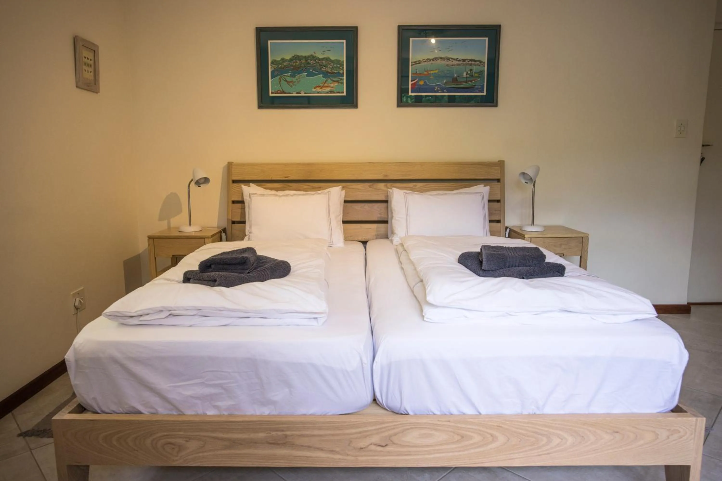 Bedroom, Bed in Hout Bay Lodge