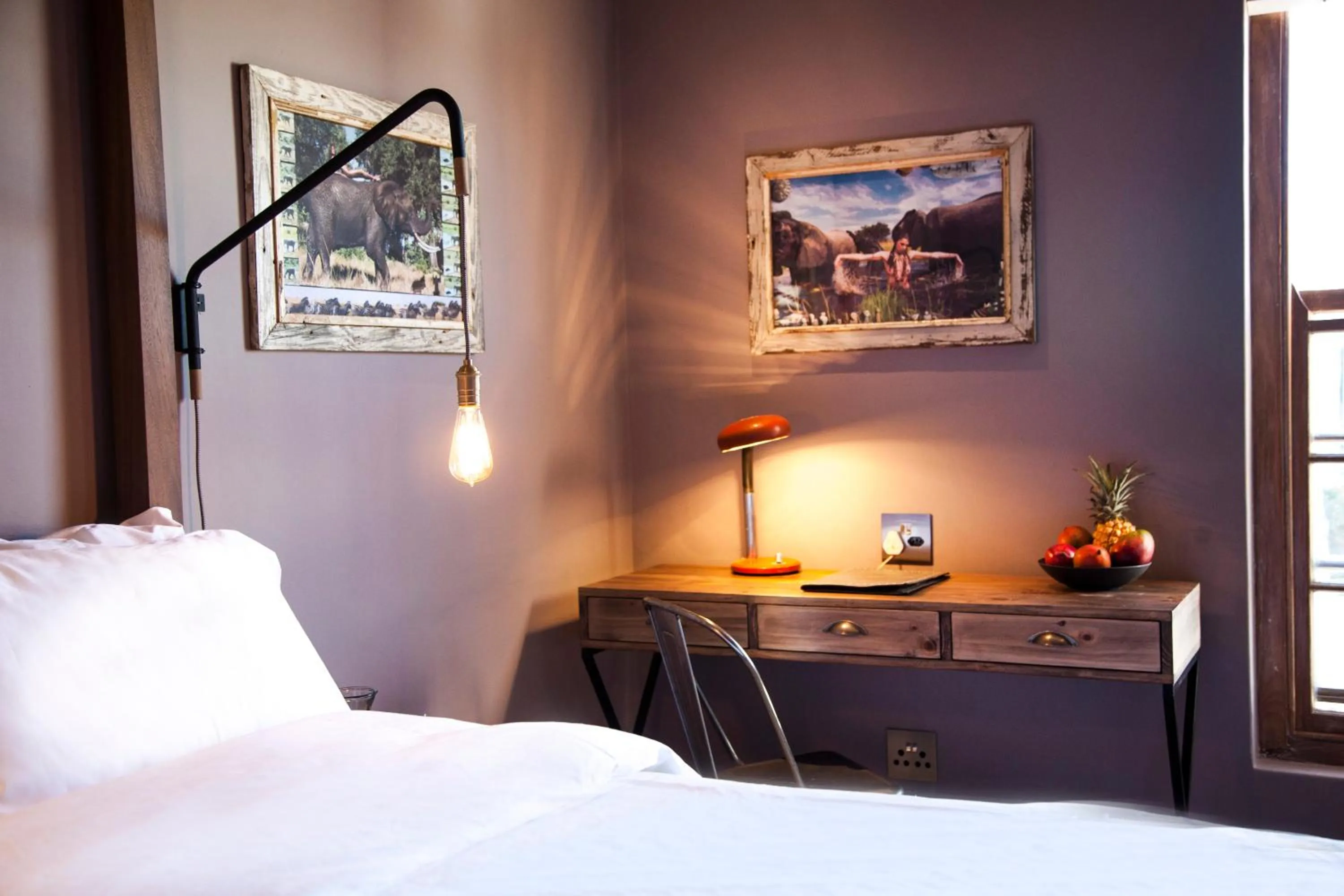 Bedroom, Bed in The Grey Hotel