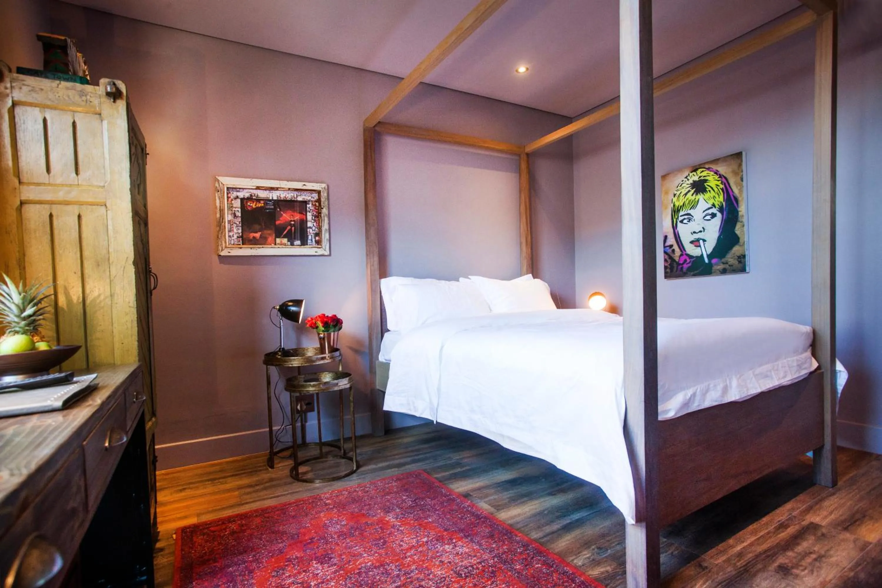 Bedroom, Bed in The Grey Hotel