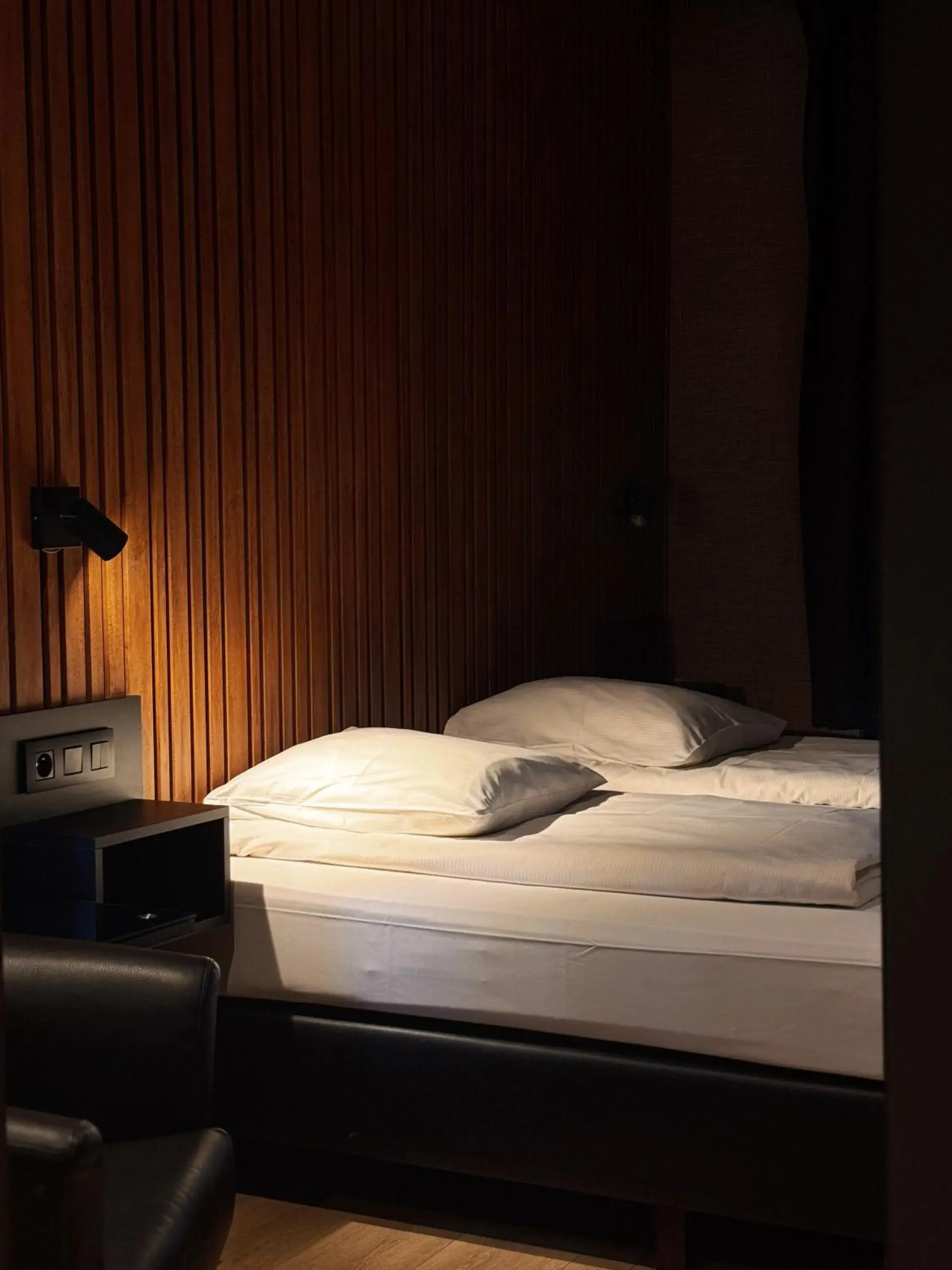 Budget Twin Room - single occupancy in RAVeL Hotel Cyrano Budget Twin Room - single occupancy in RAVeL Hotel Cyrano