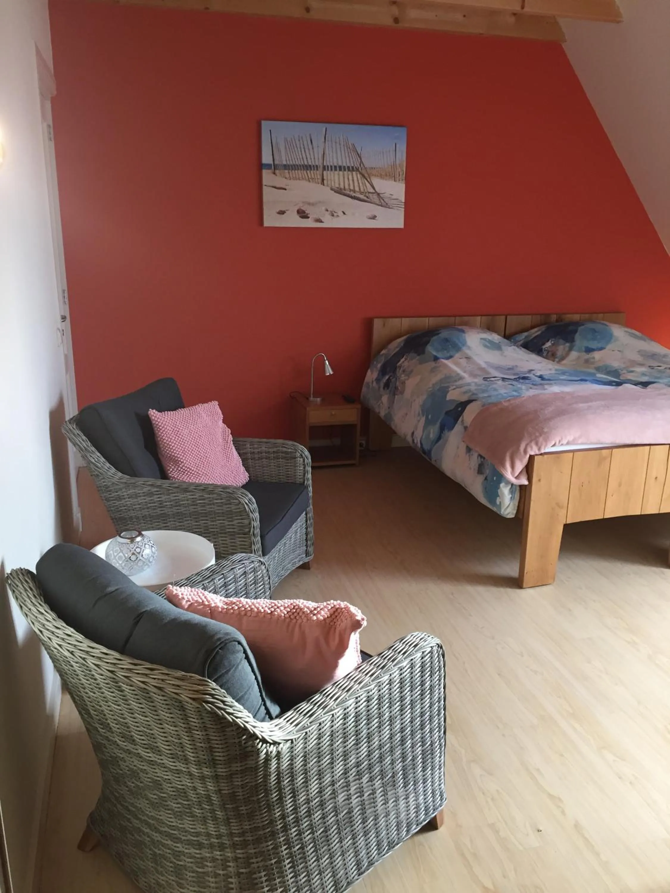 Bed in B&B Idylle aan Zee incl 2 Wellnessstudios