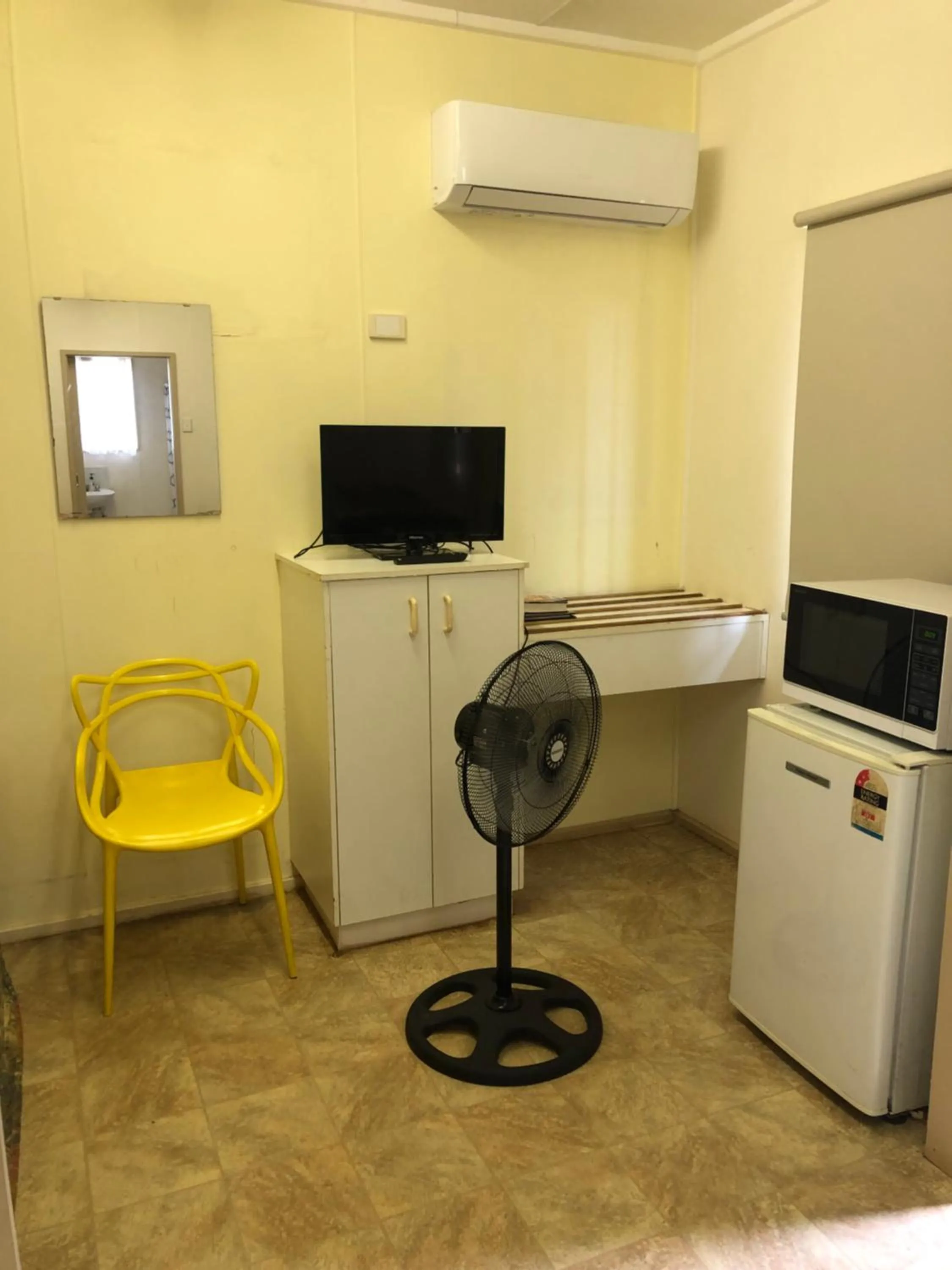 minibar in Batchelor Holiday Park