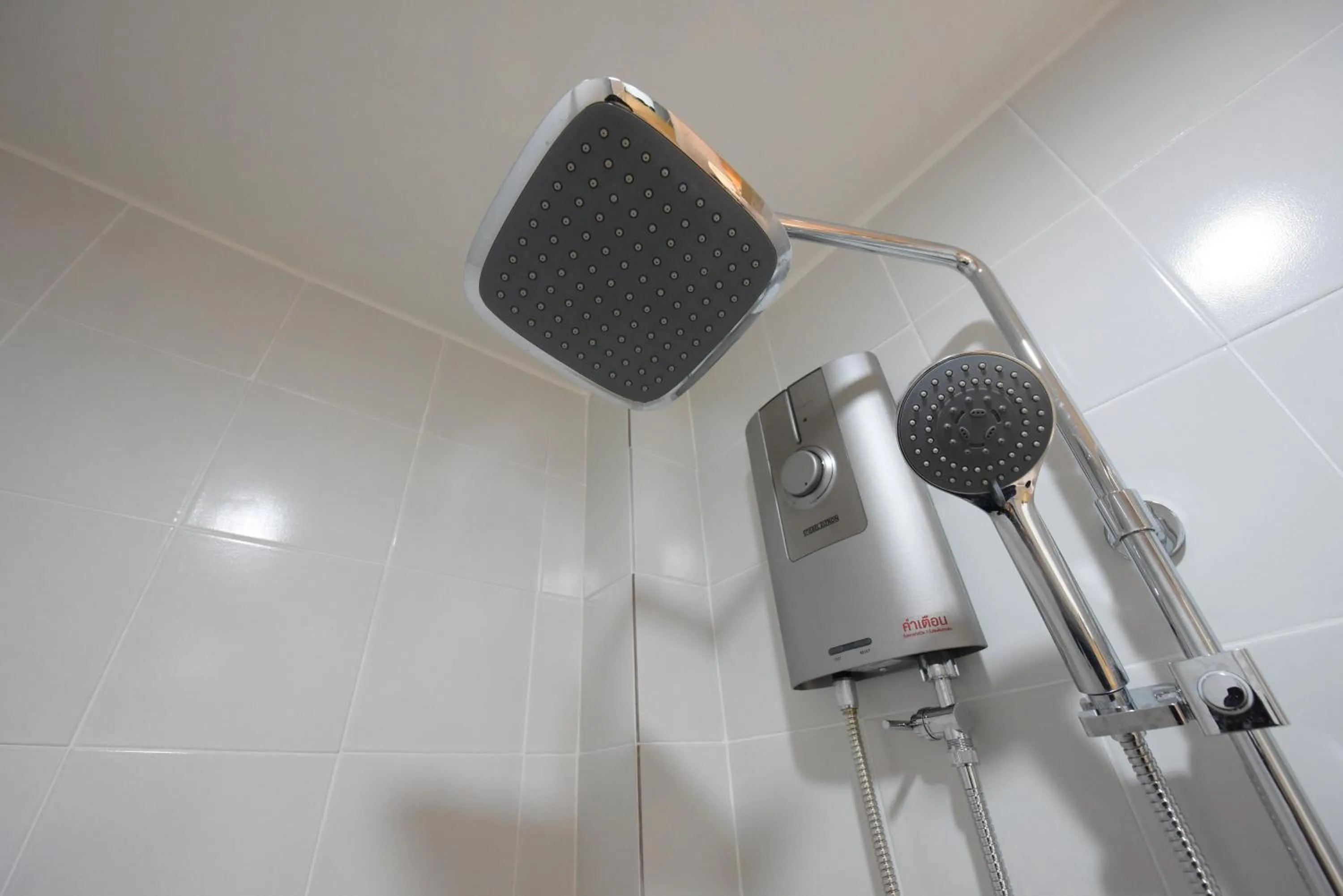 Shower in Mont Place Donmuang