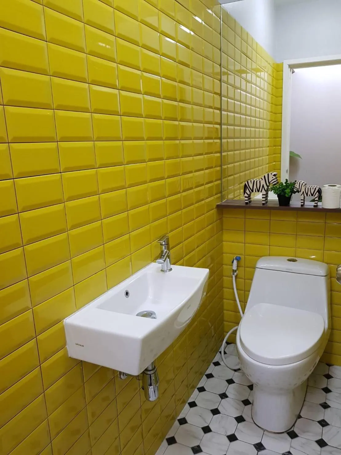 Toilet in Mont Place Donmuang