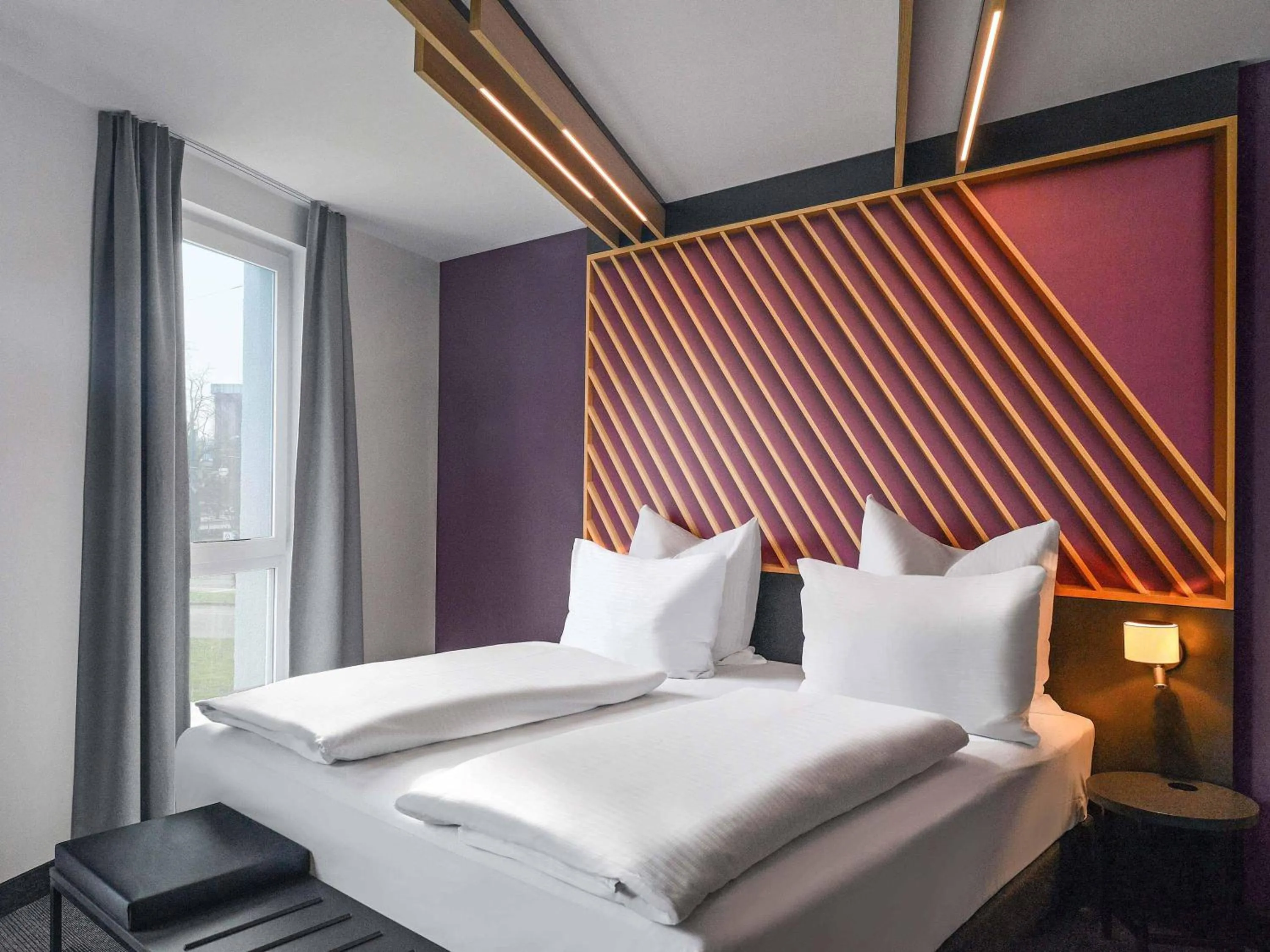 Photo of the whole room, Bed in B&B Hotel Krefeld-City