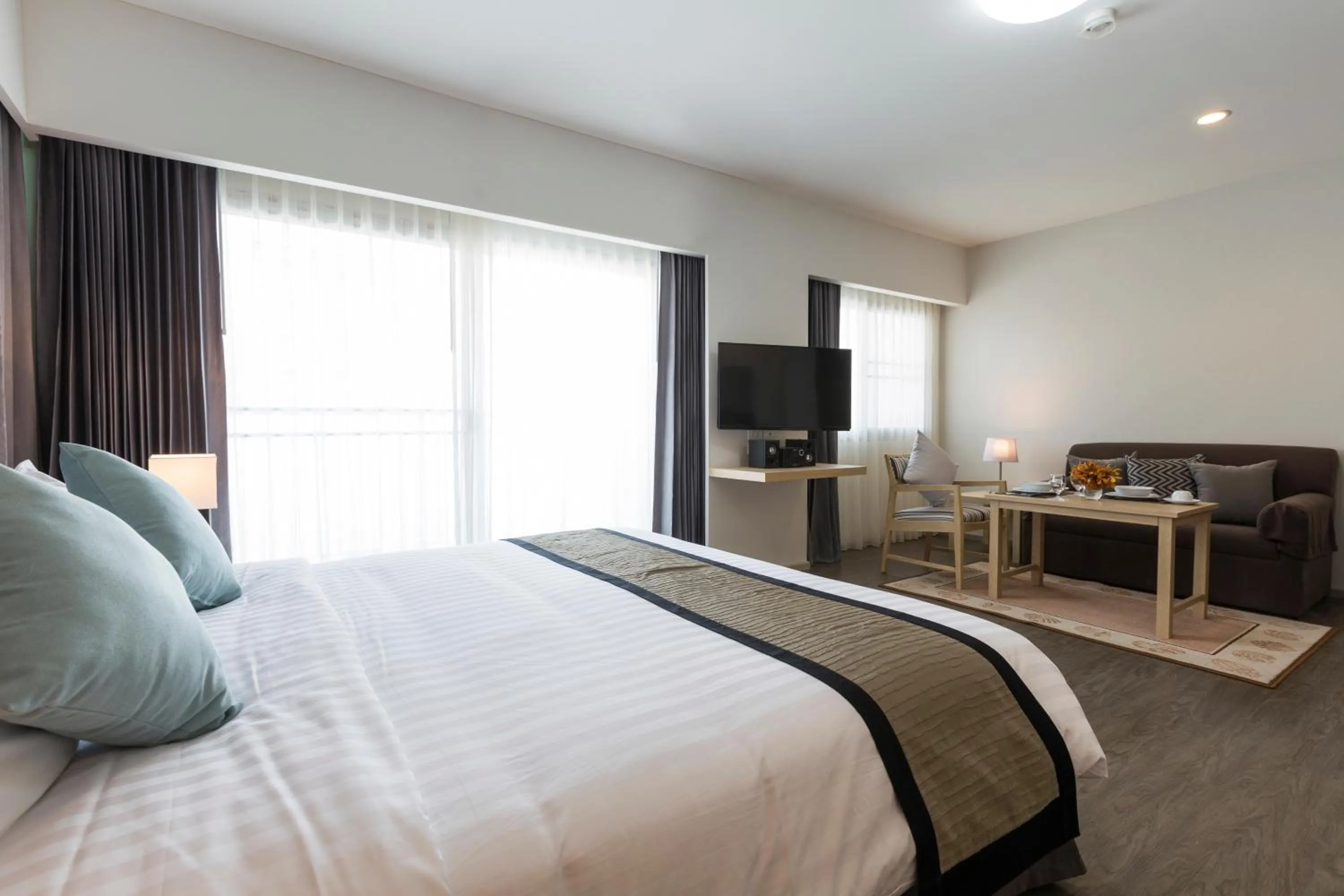 Bedroom, Bed in Kantary Hotel And Serviced Apartment, Amata, Bangpakong