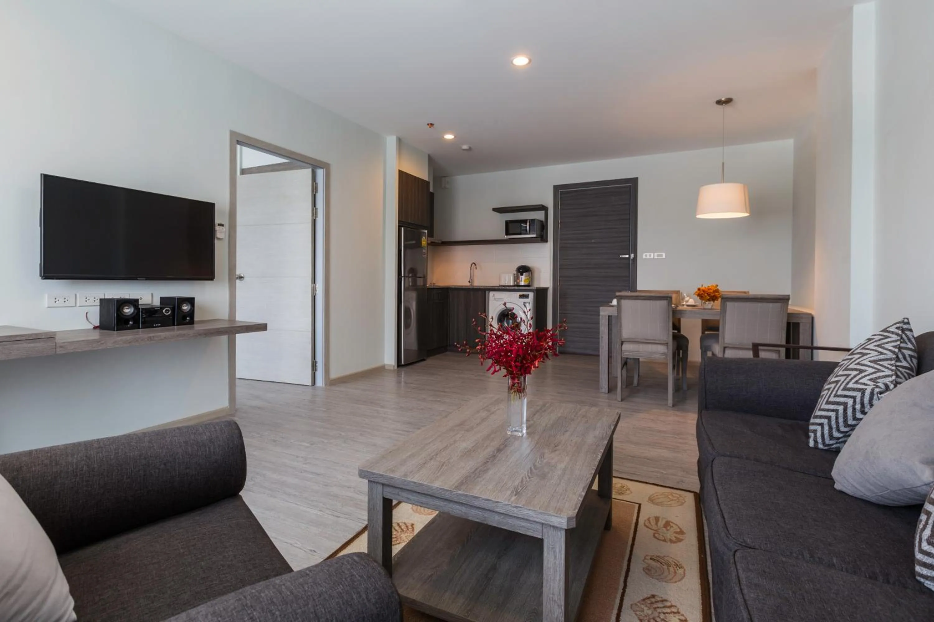 Living room in Kantary Hotel And Serviced Apartment, Amata, Bangpakong