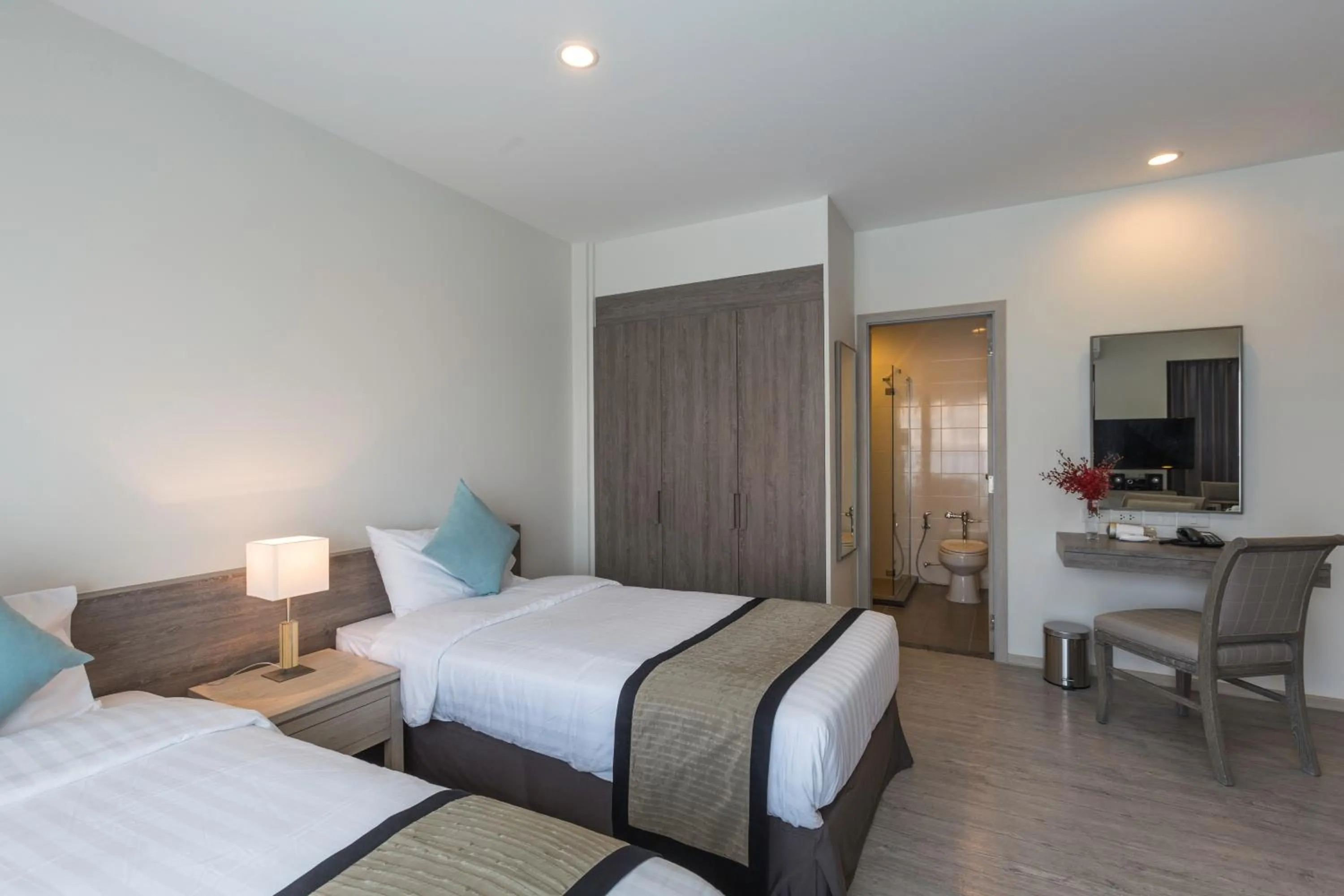 Bed in Kantary Hotel And Serviced Apartment, Amata, Bangpakong