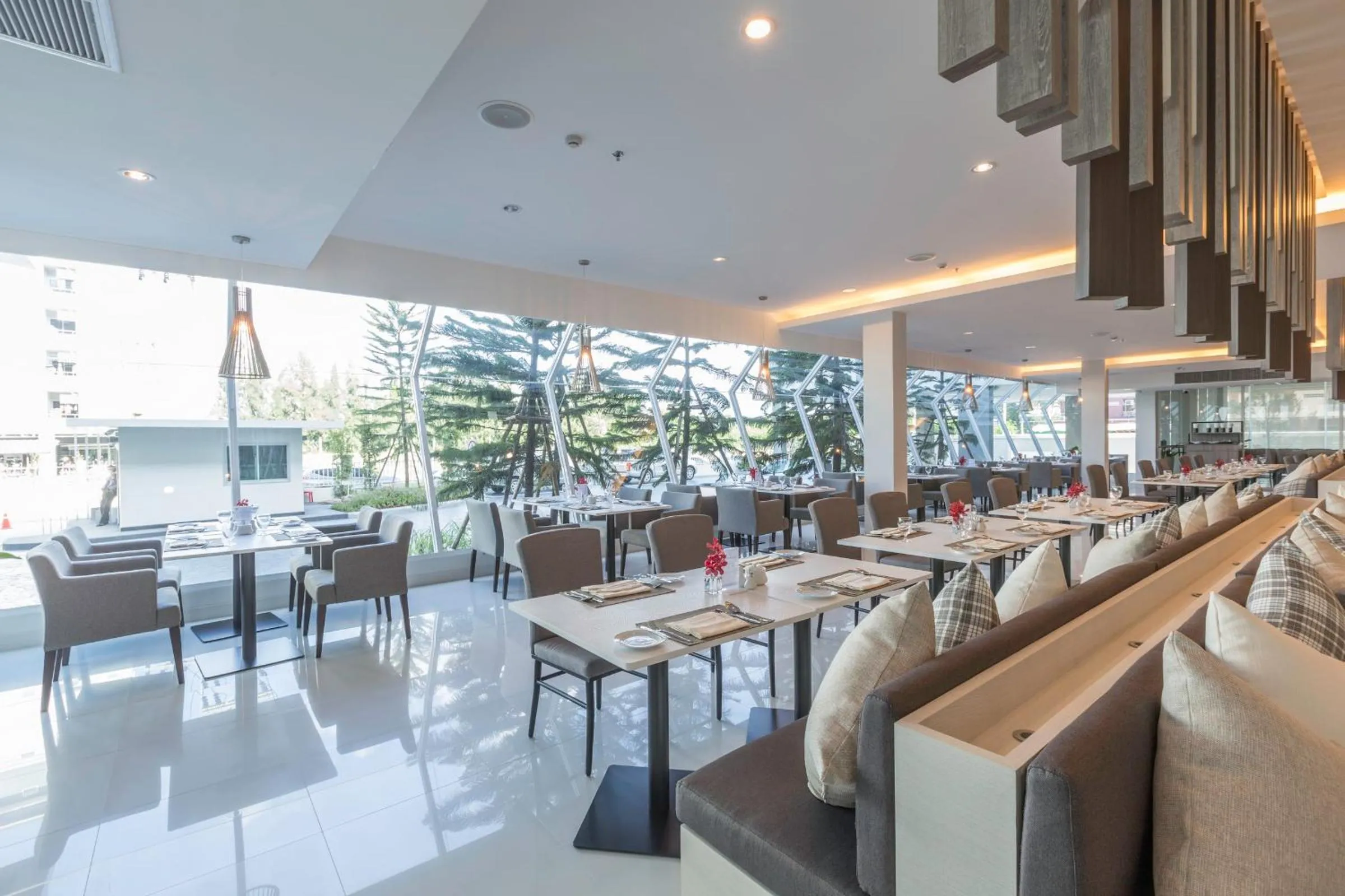 Restaurant/places to eat in Kantary Hotel And Serviced Apartment, Amata, Bangpakong