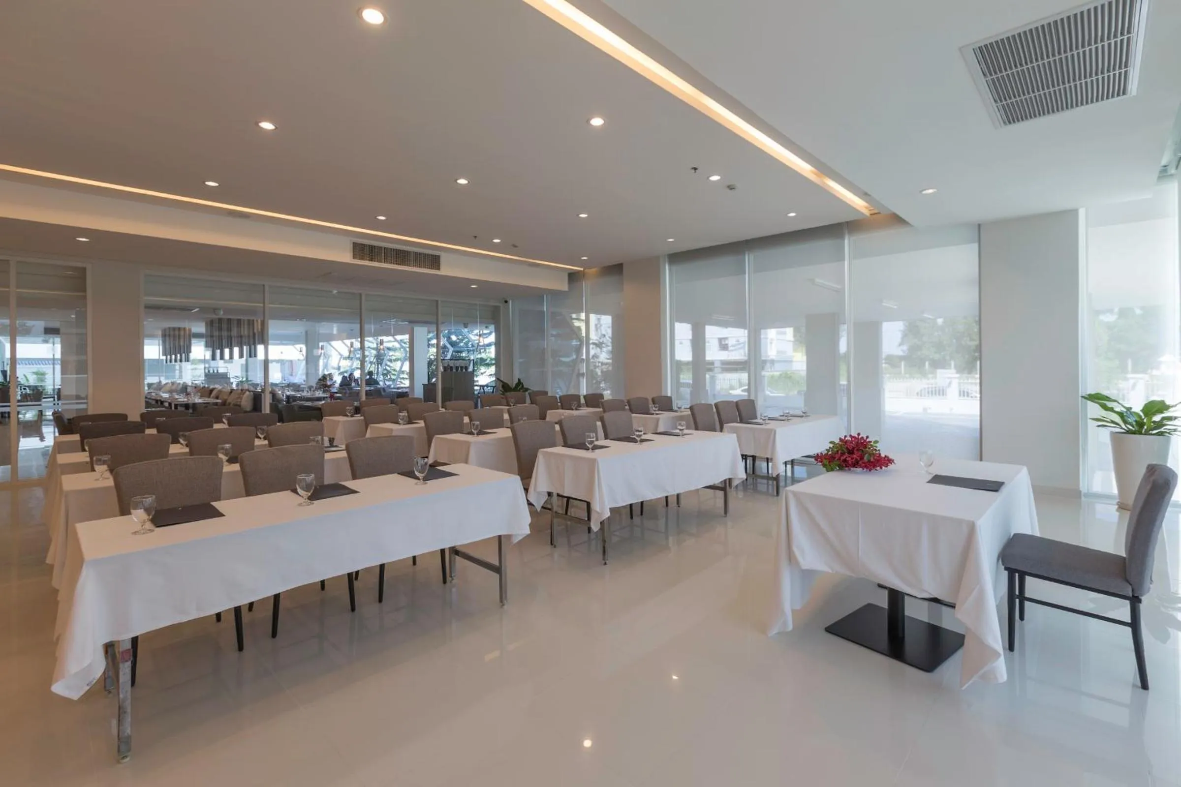 Banquet/Function facilities in Kantary Hotel And Serviced Apartment, Amata, Bangpakong