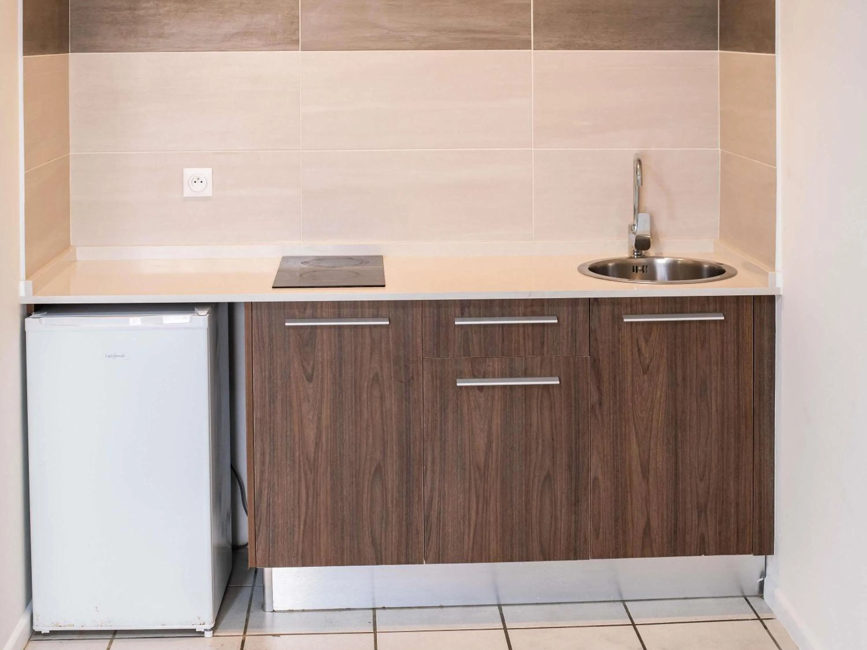 Bedroom in Ibis Styles Cayenne Centre Amazonia