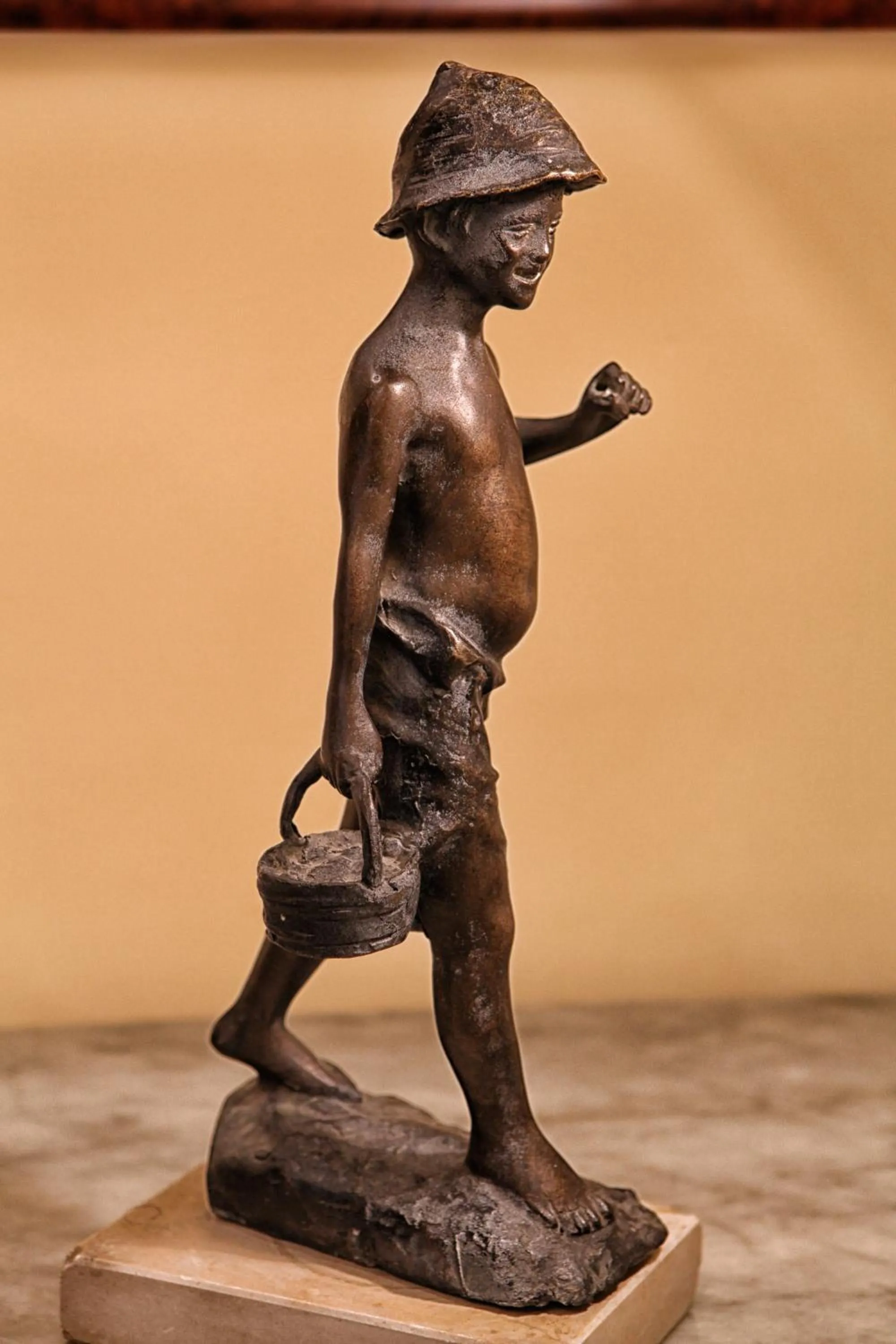 Property logo or sign in La Corte