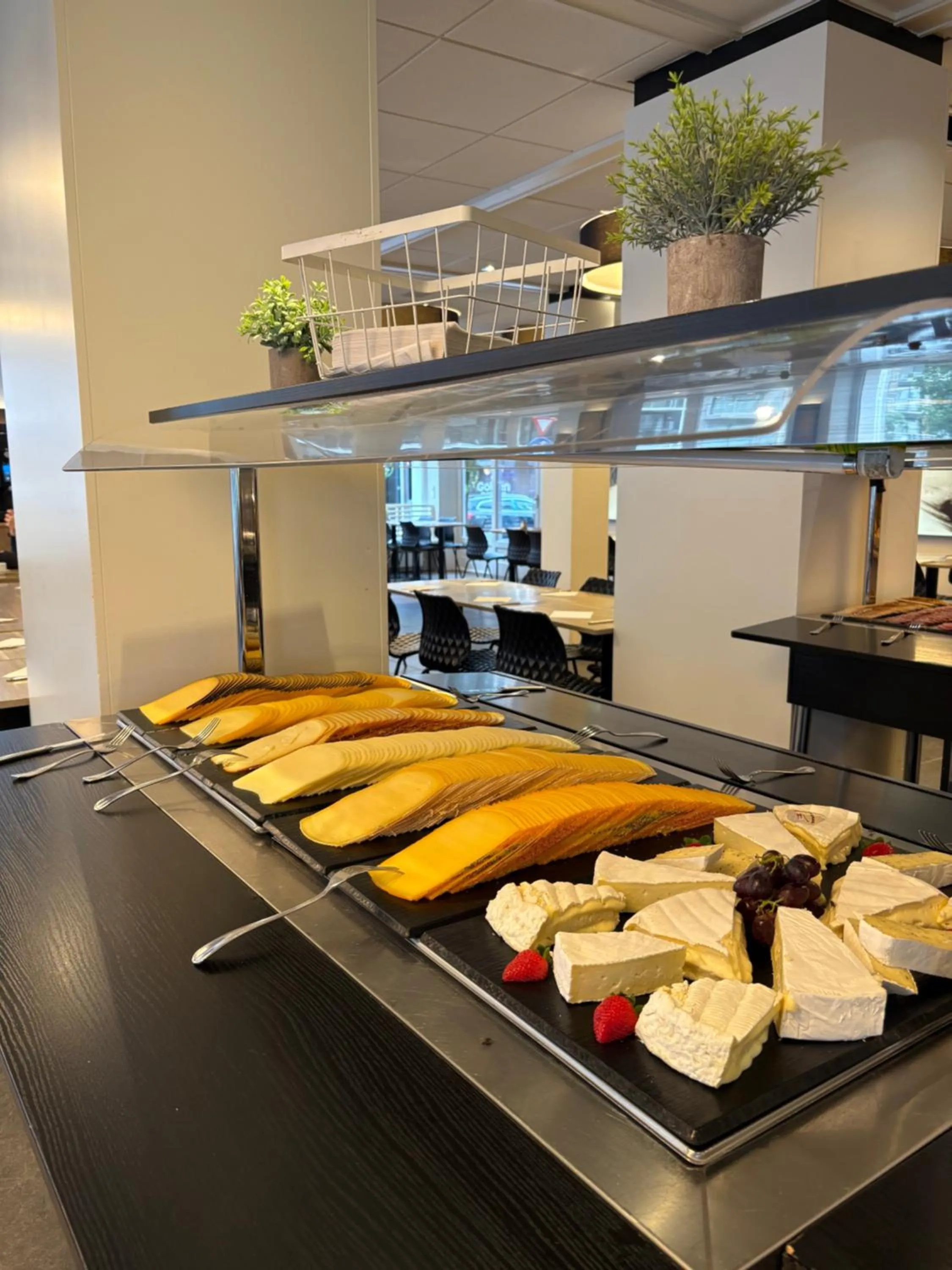 Breakfast in Hotel Sandeshoved Zeedijk