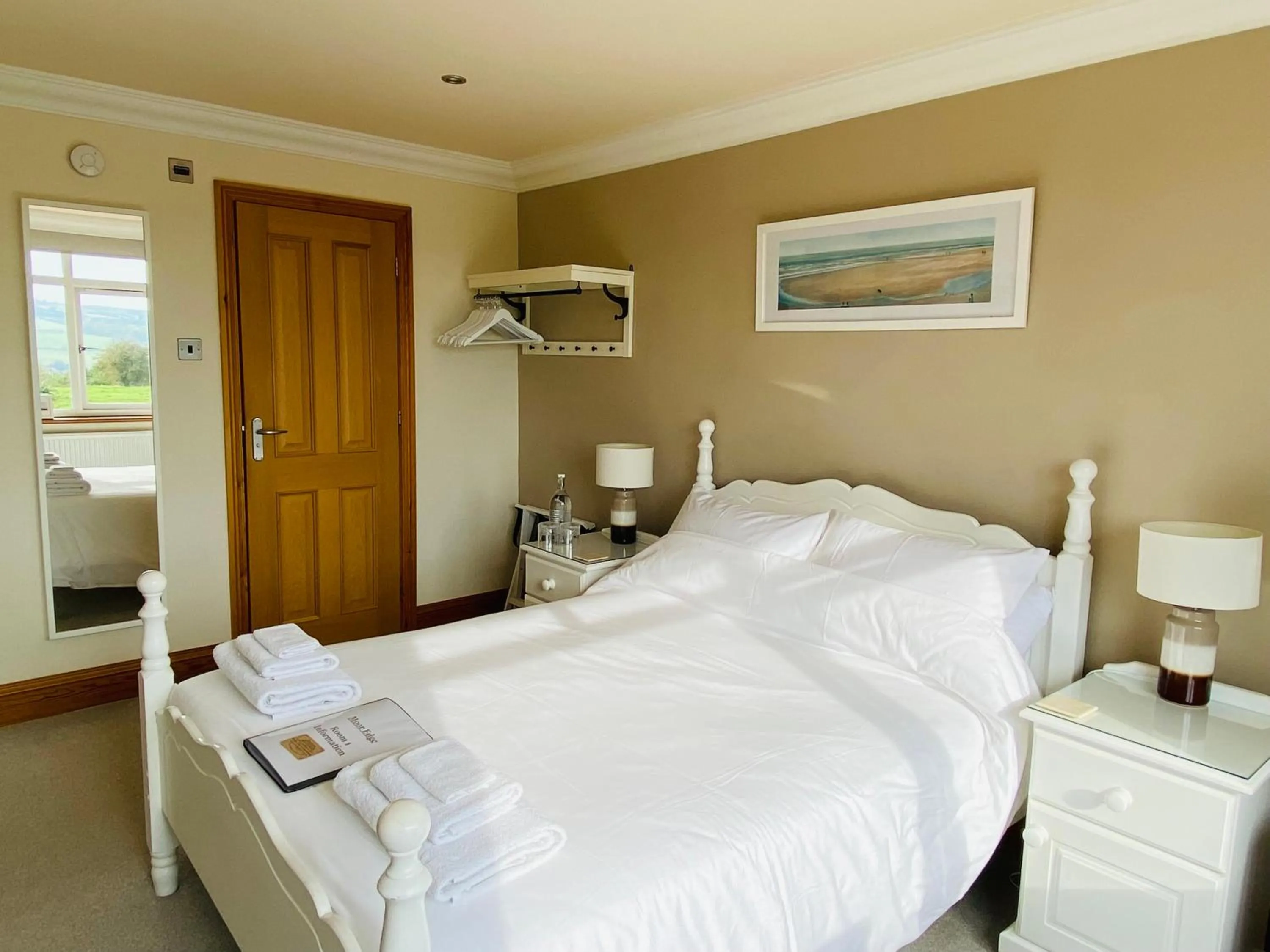 Bedroom, Bed in Mooredge - Room only