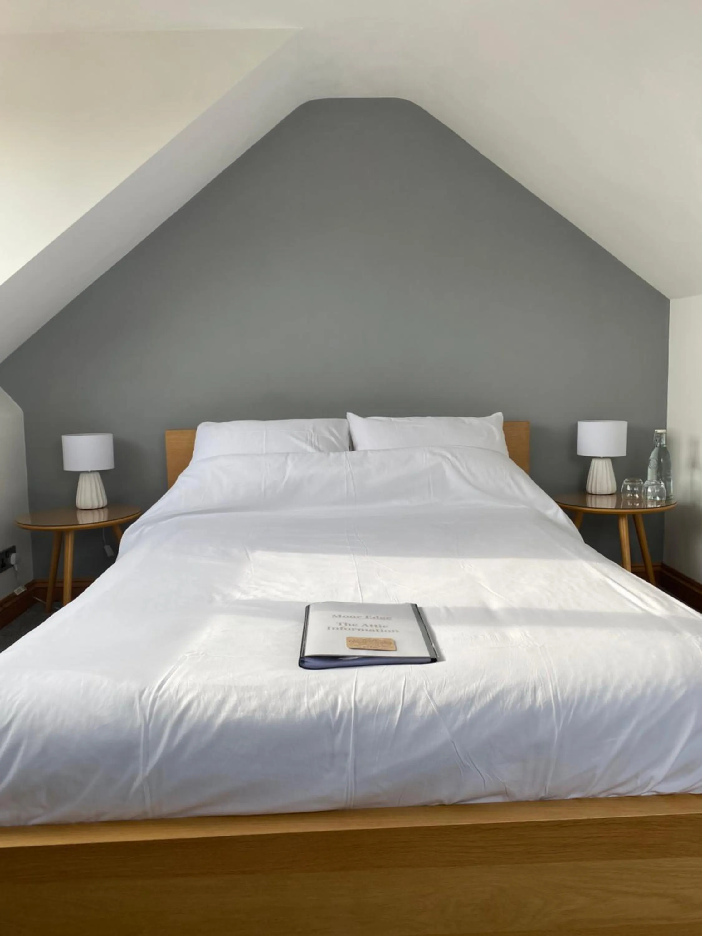 Bedroom, Bed in Mooredge - Room only