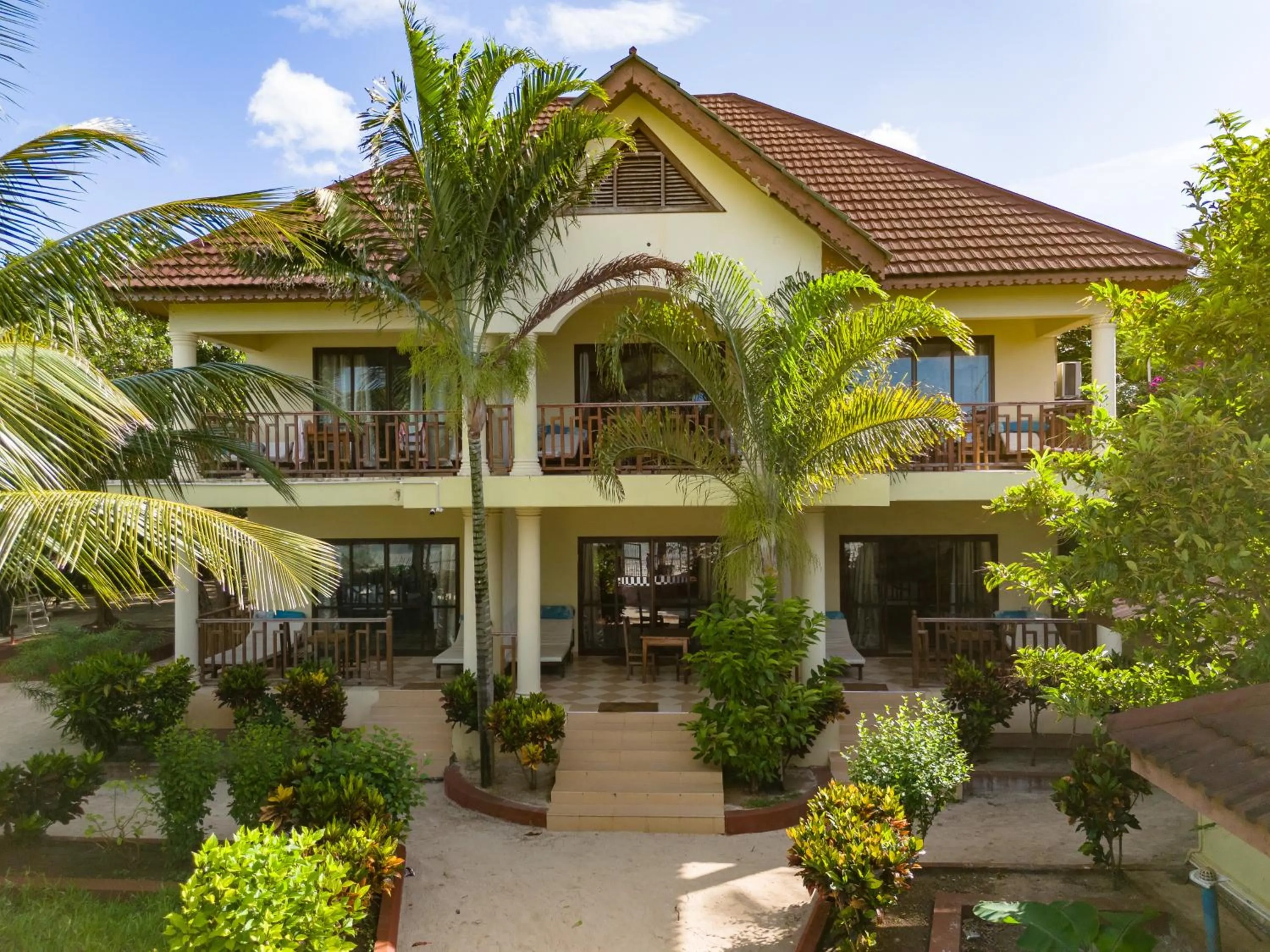 Property building in Ifa Beach Resort