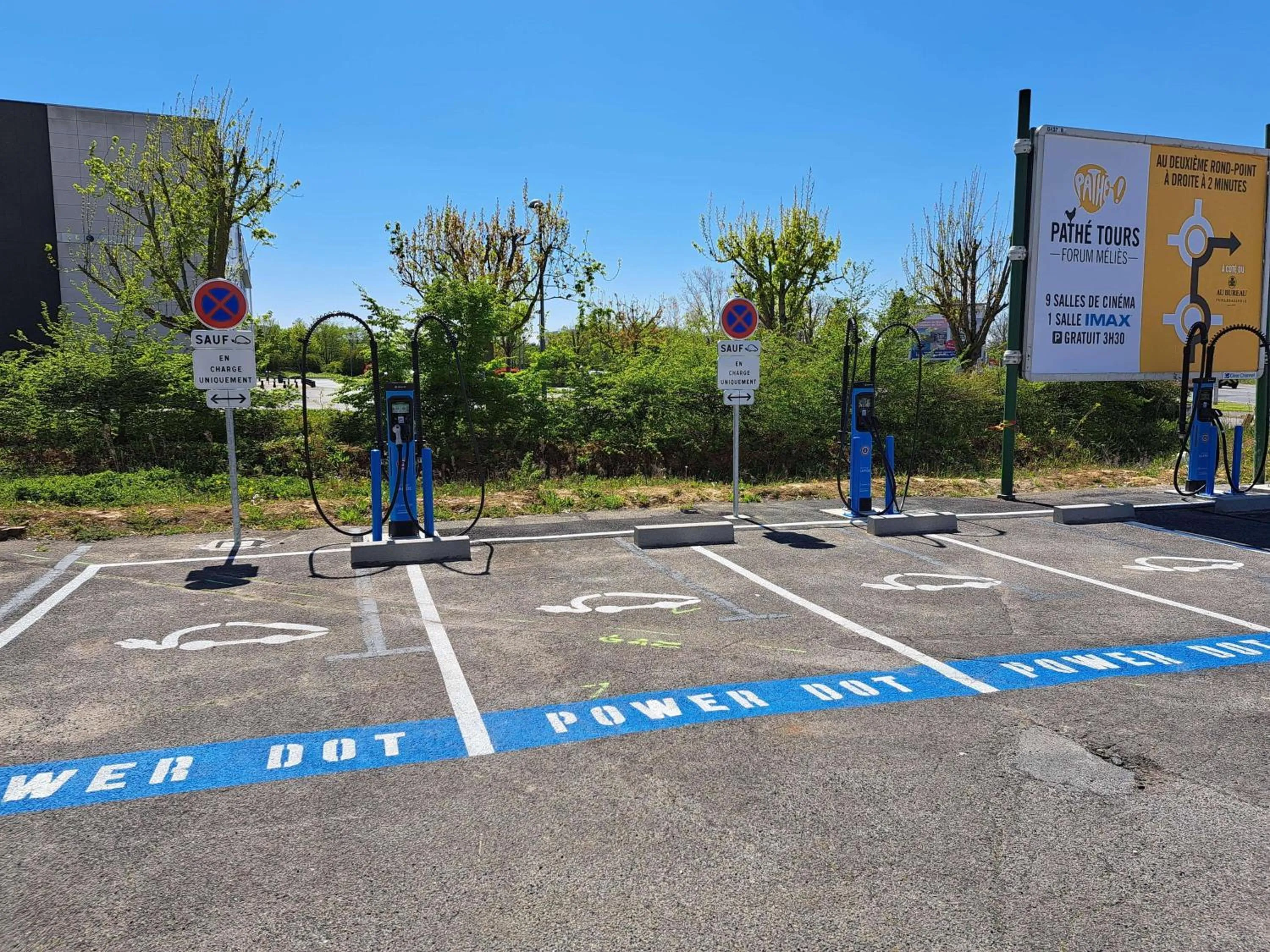 Property building in Brit Hotel Essentiel Tours Nord