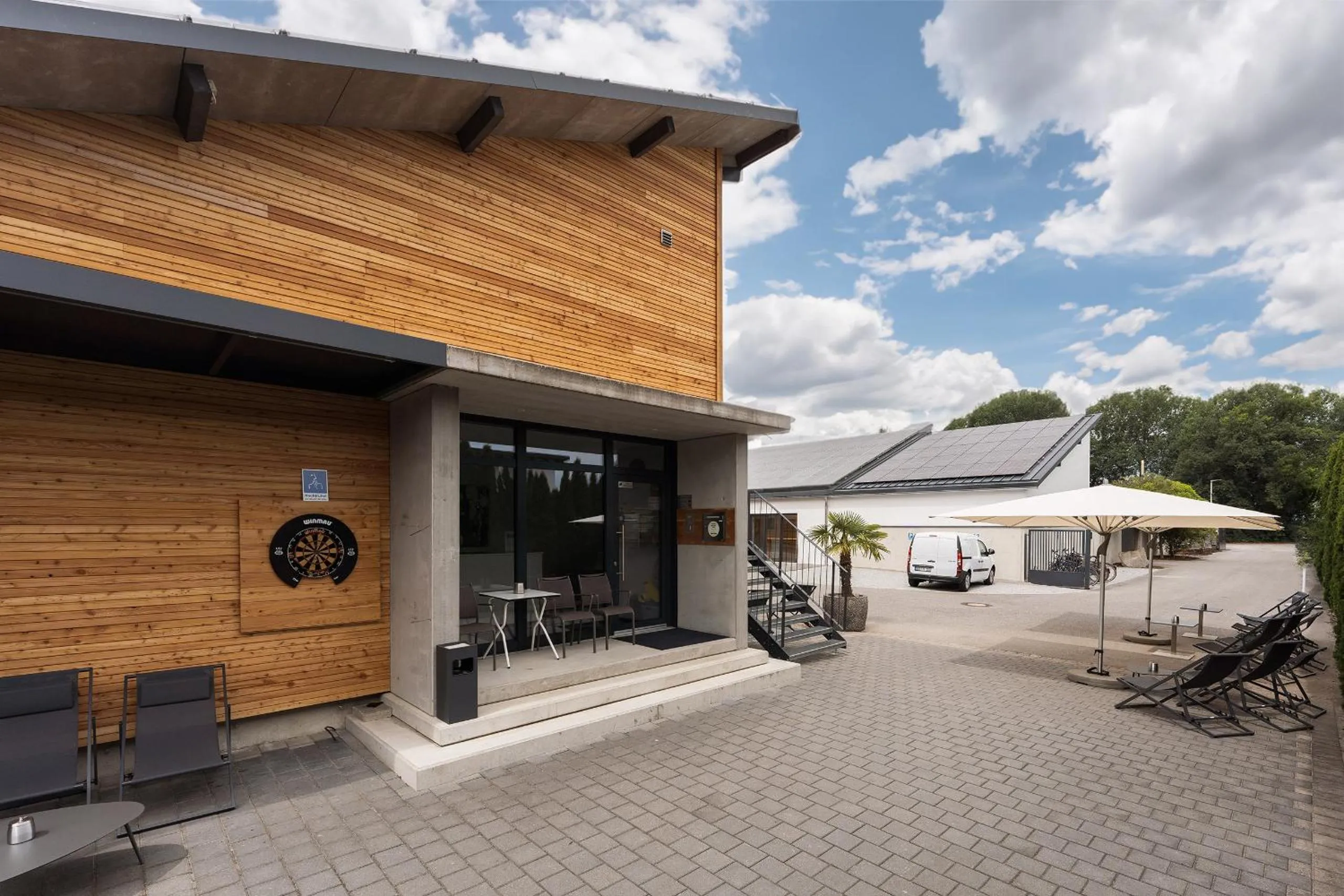 Property building in Aparthotel nah dran