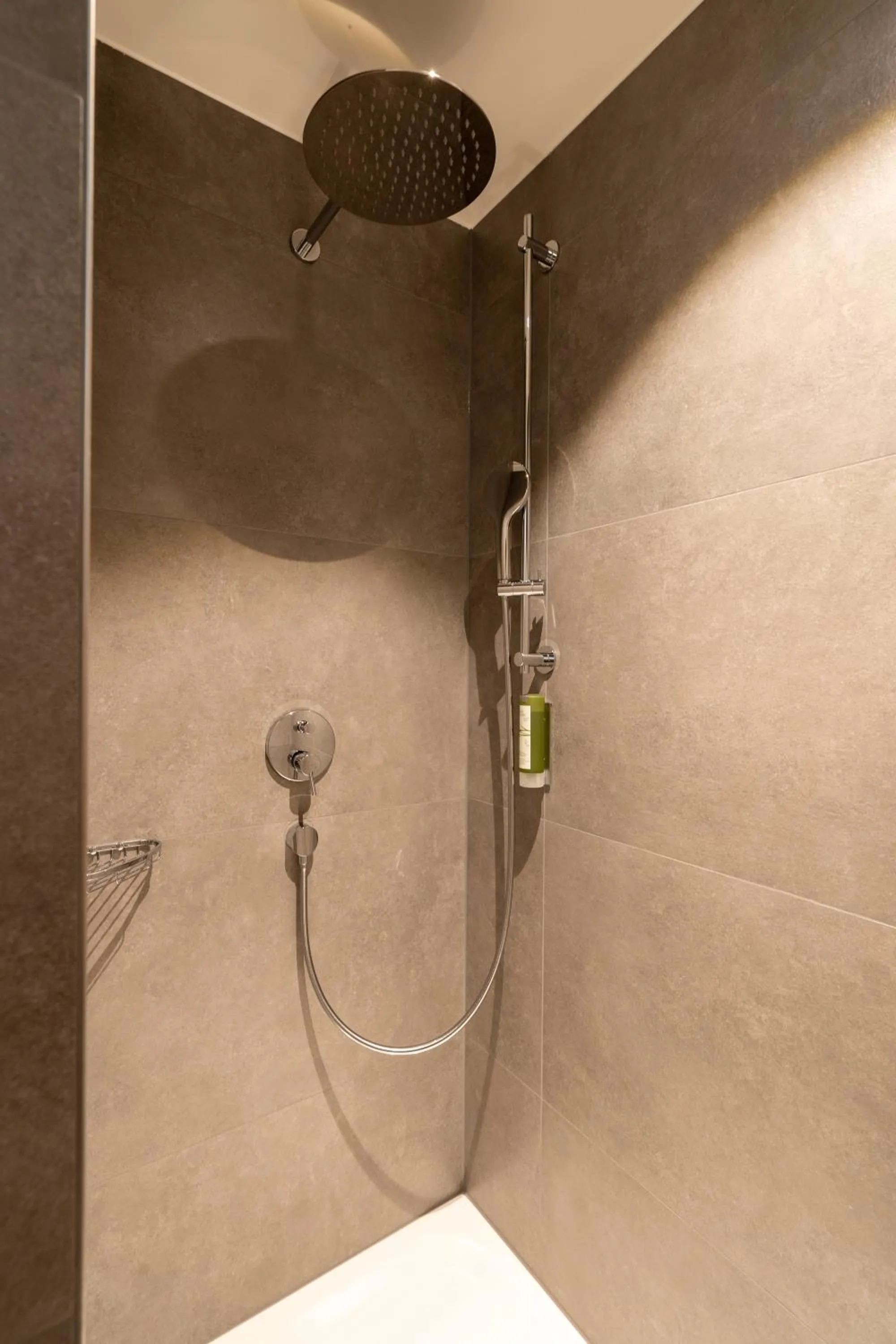 Shower in Aparthotel nah dran