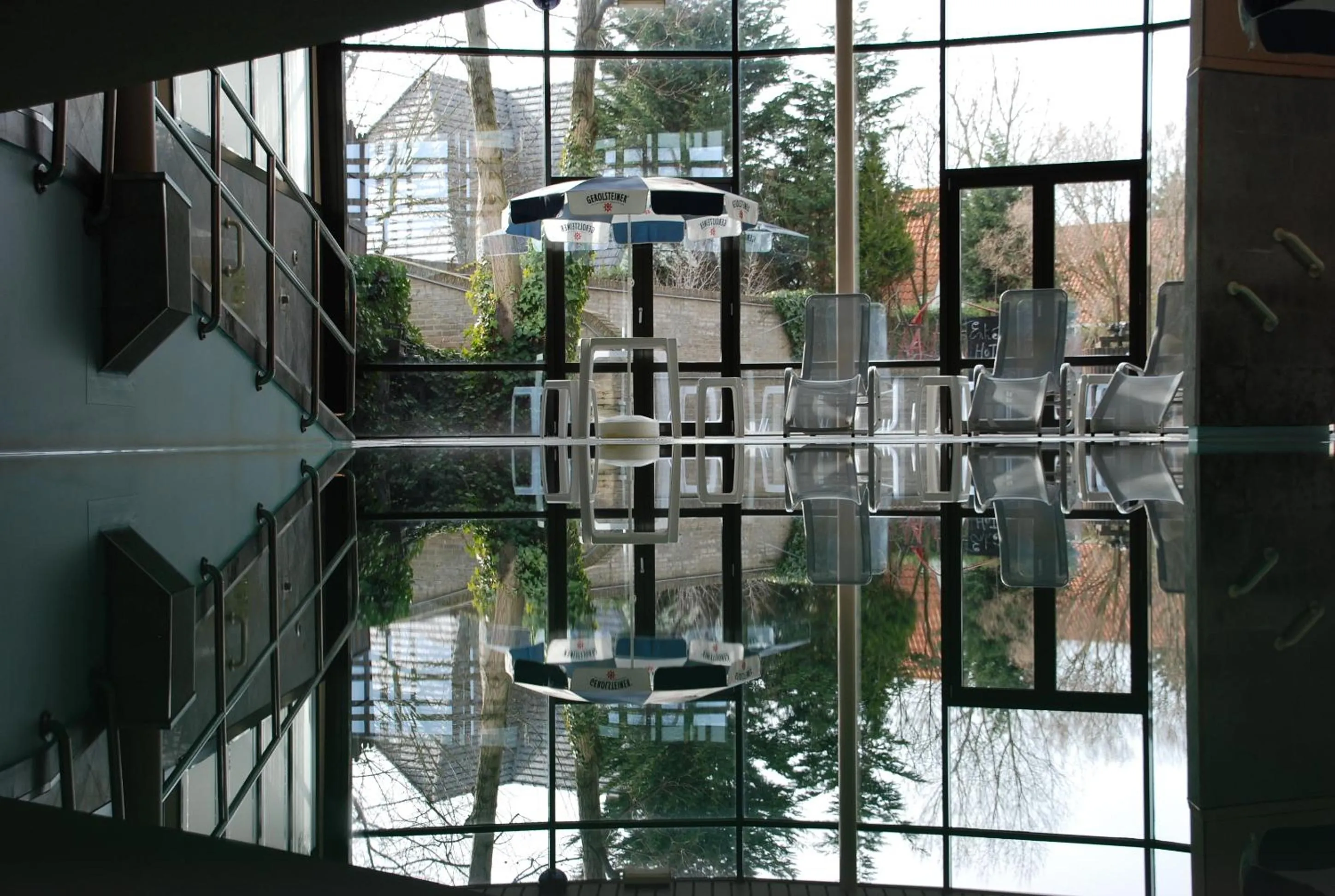 Swimming pool in Familiehotel Soll Cress Koksijde