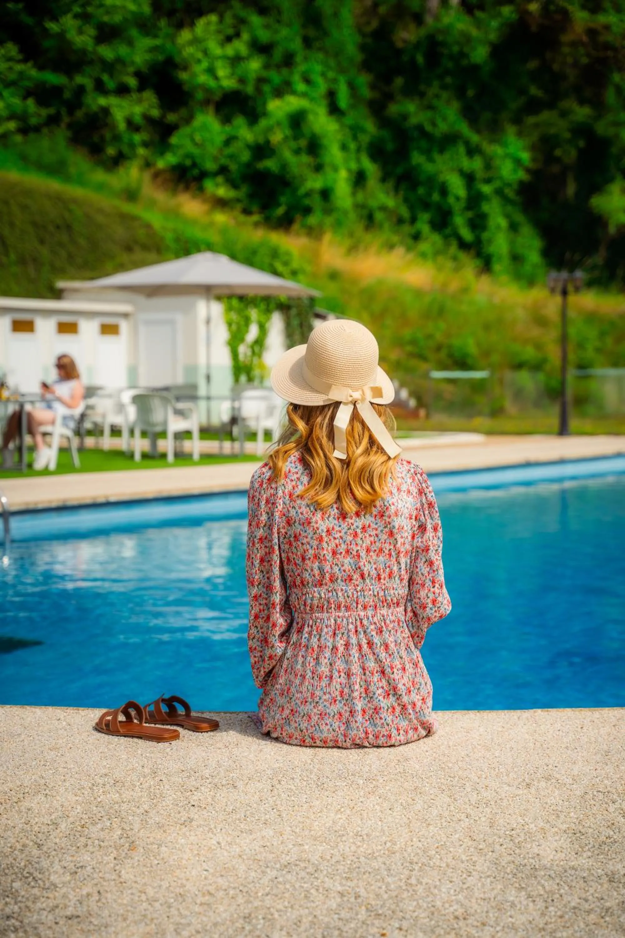 Swimming pool in Château De Beauvois - La Maison Younan