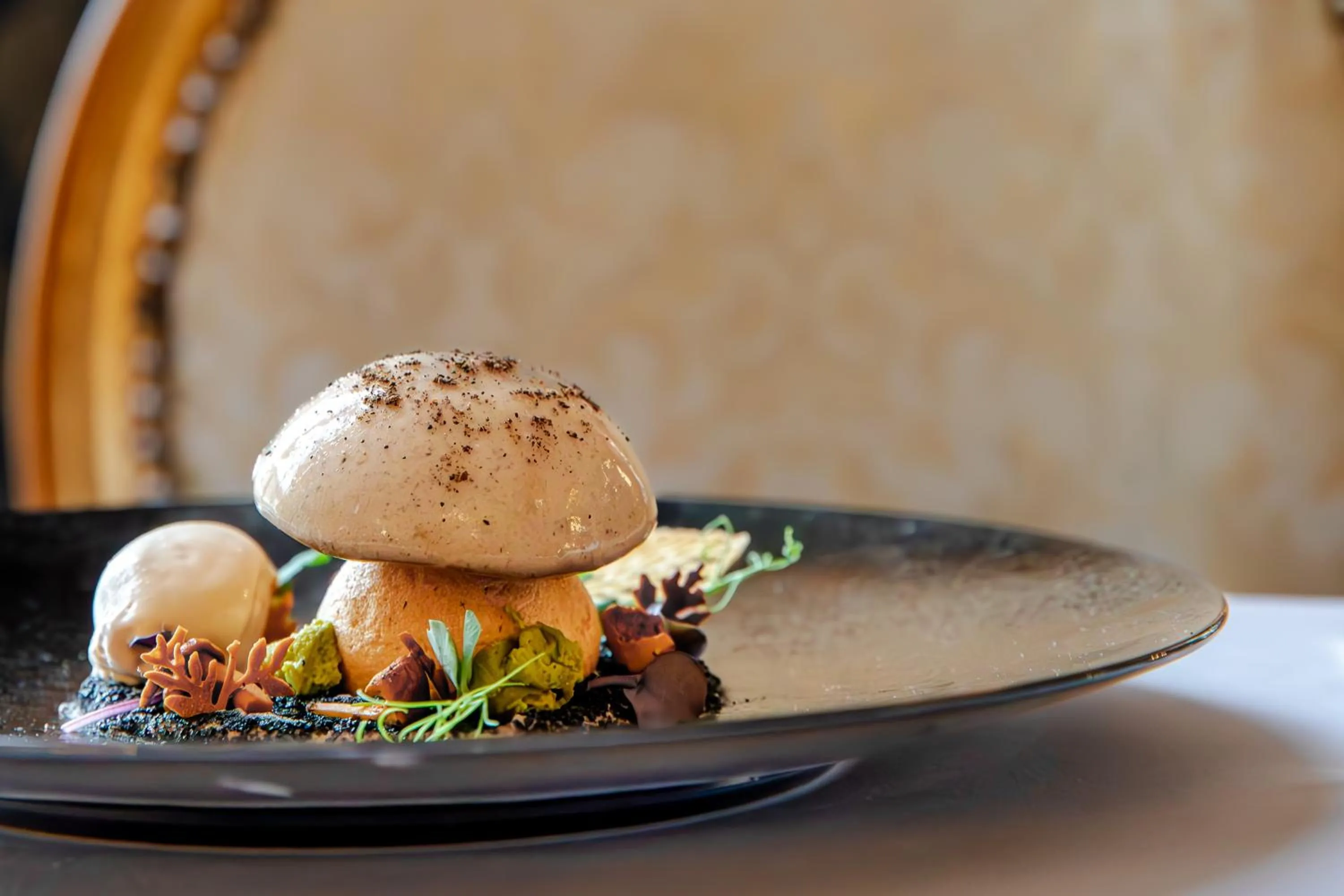 Restaurant/places to eat in Château De Beauvois - La Maison Younan