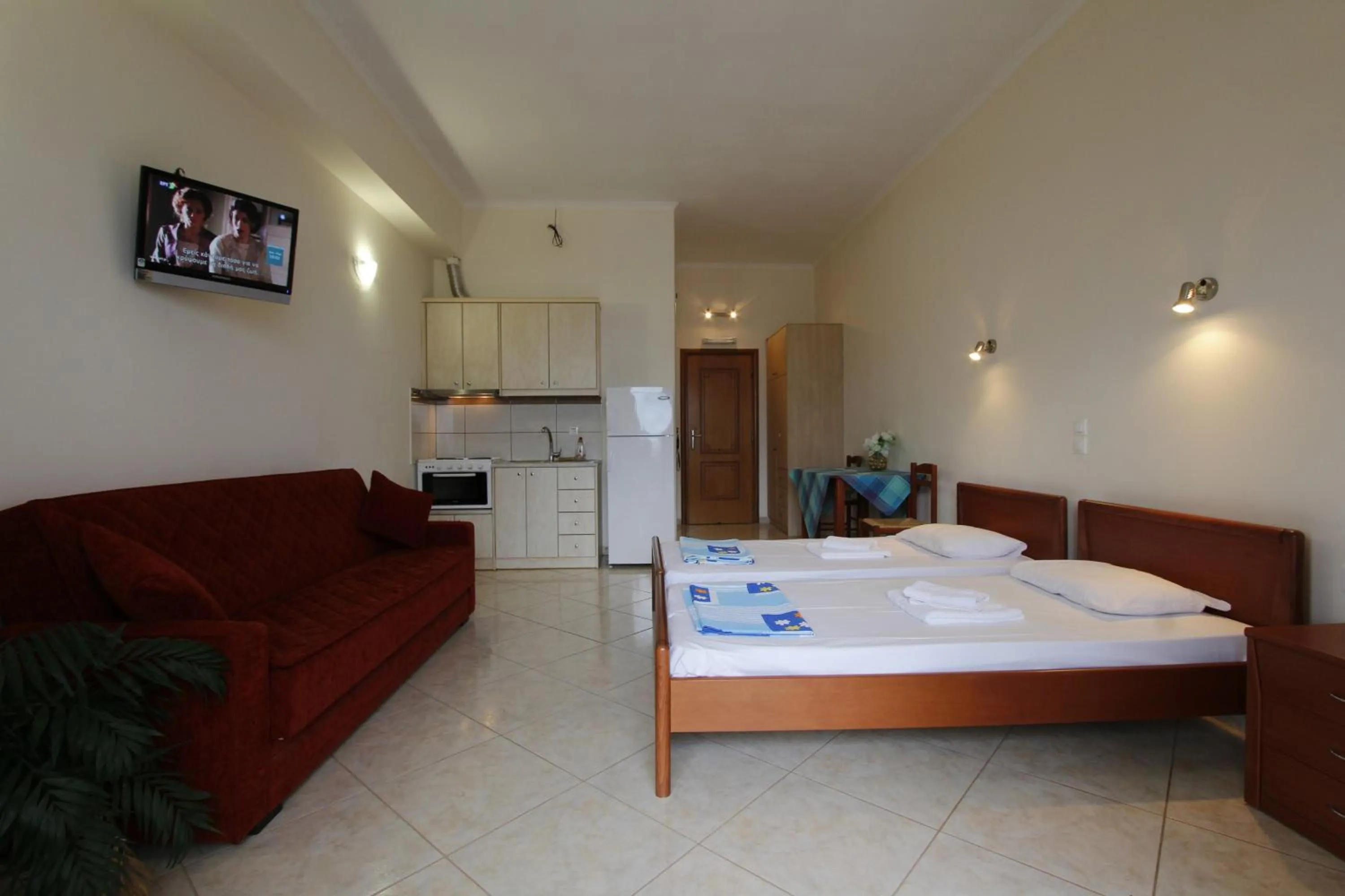 Photo of the whole room, Bed in Θέα - View Appartments