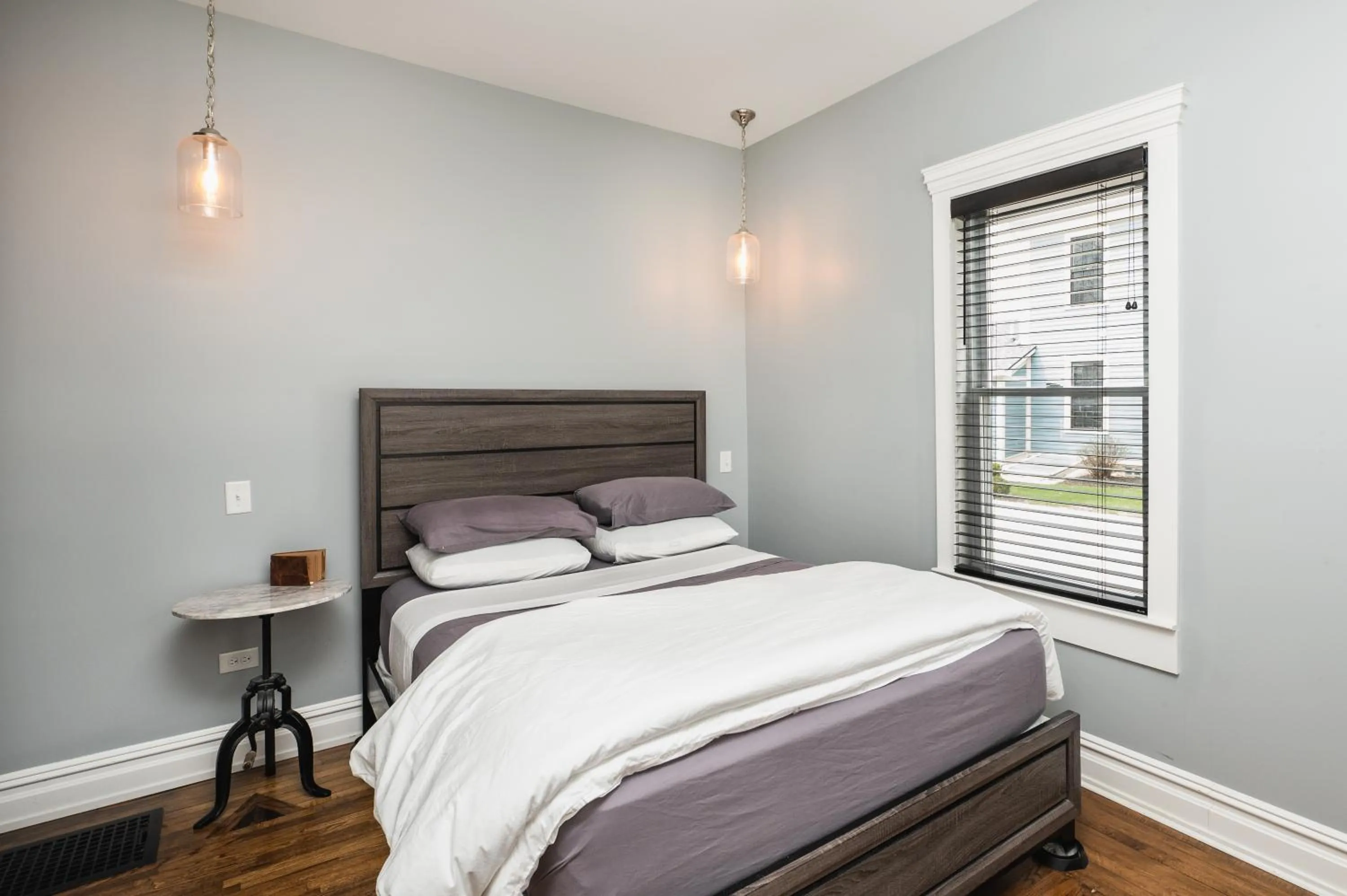 Bed in The Plainfield Inn