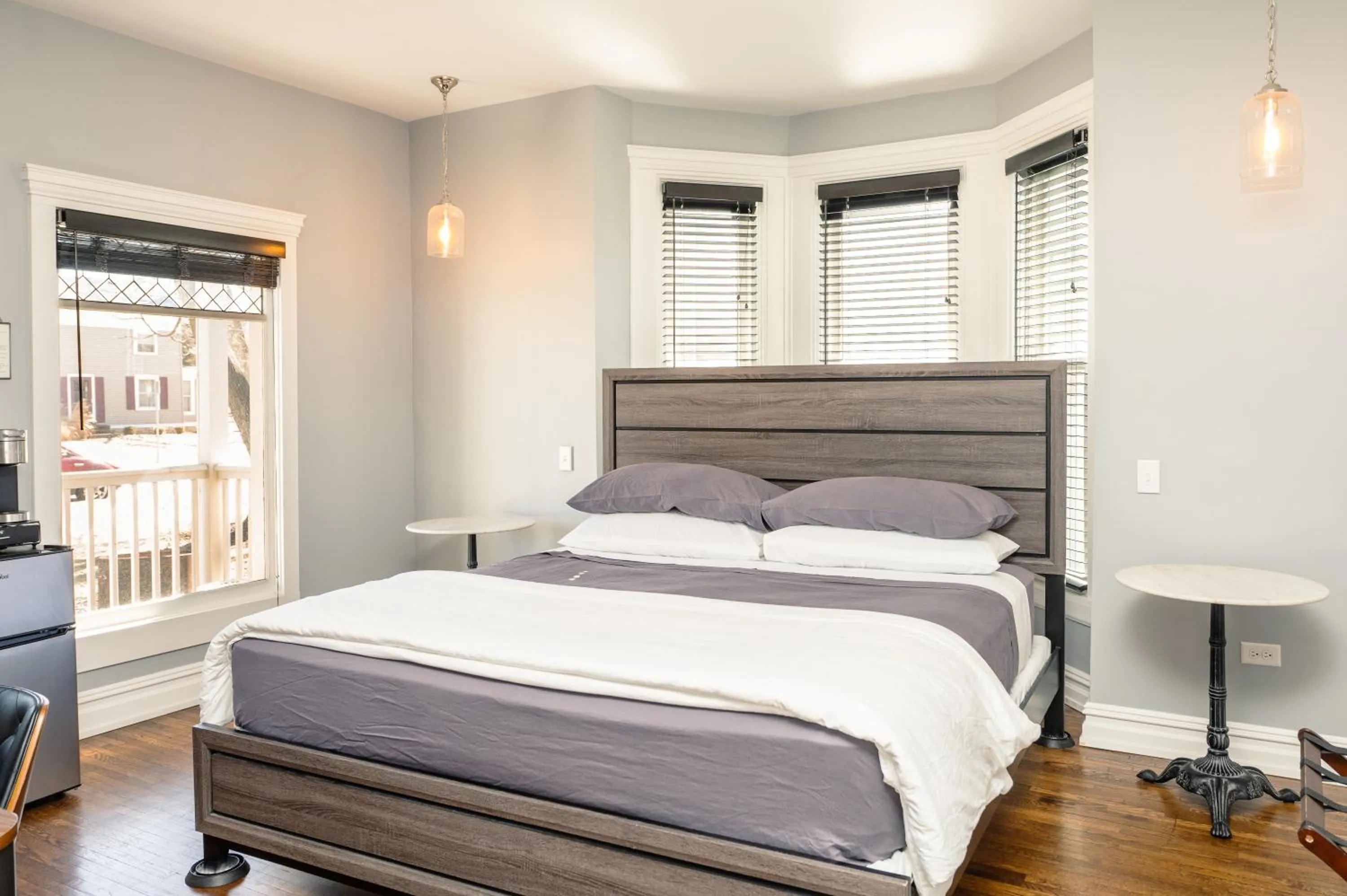 Bed in The Plainfield Inn