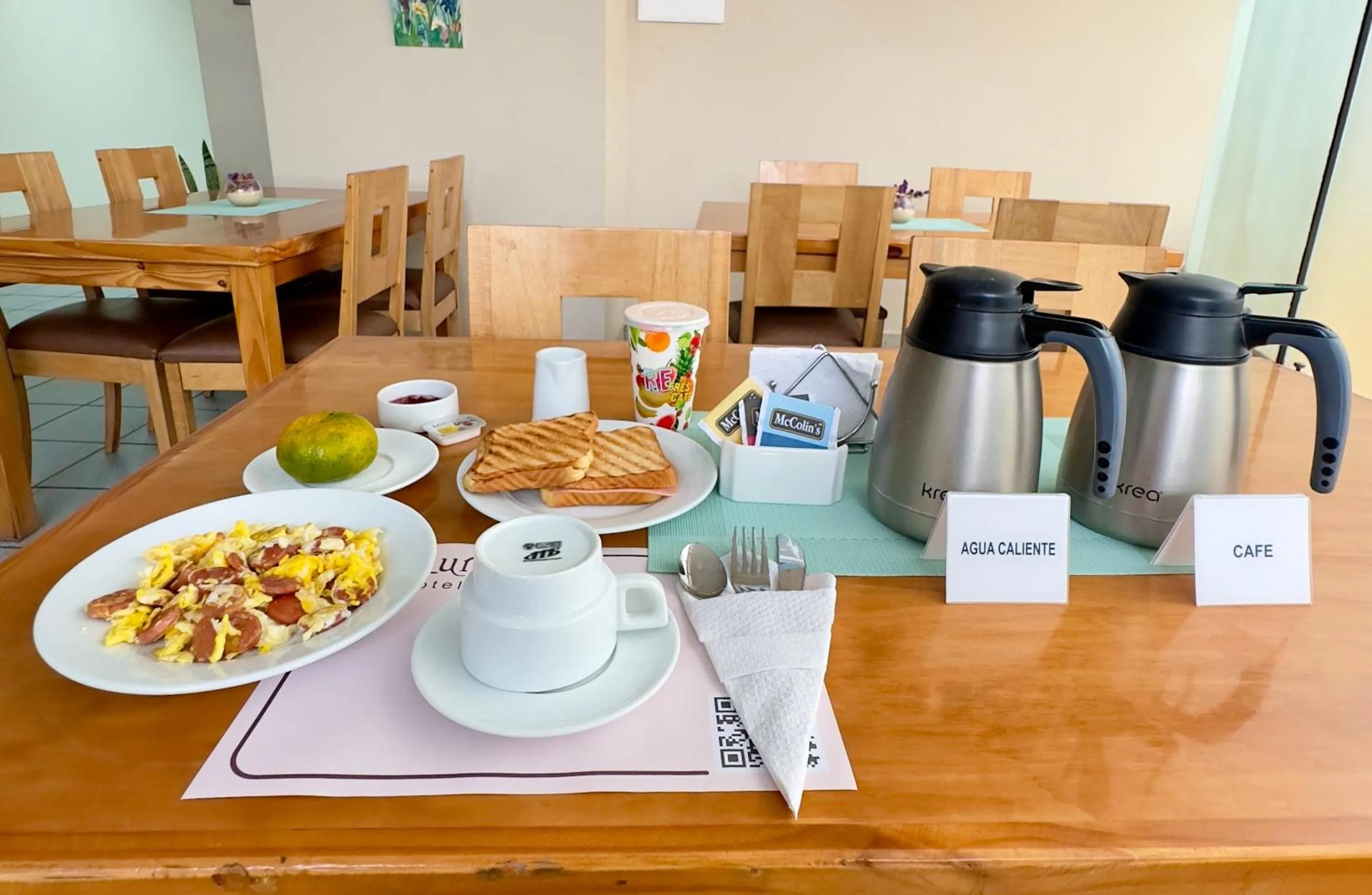 Breakfast in Hotel Asturias Inn