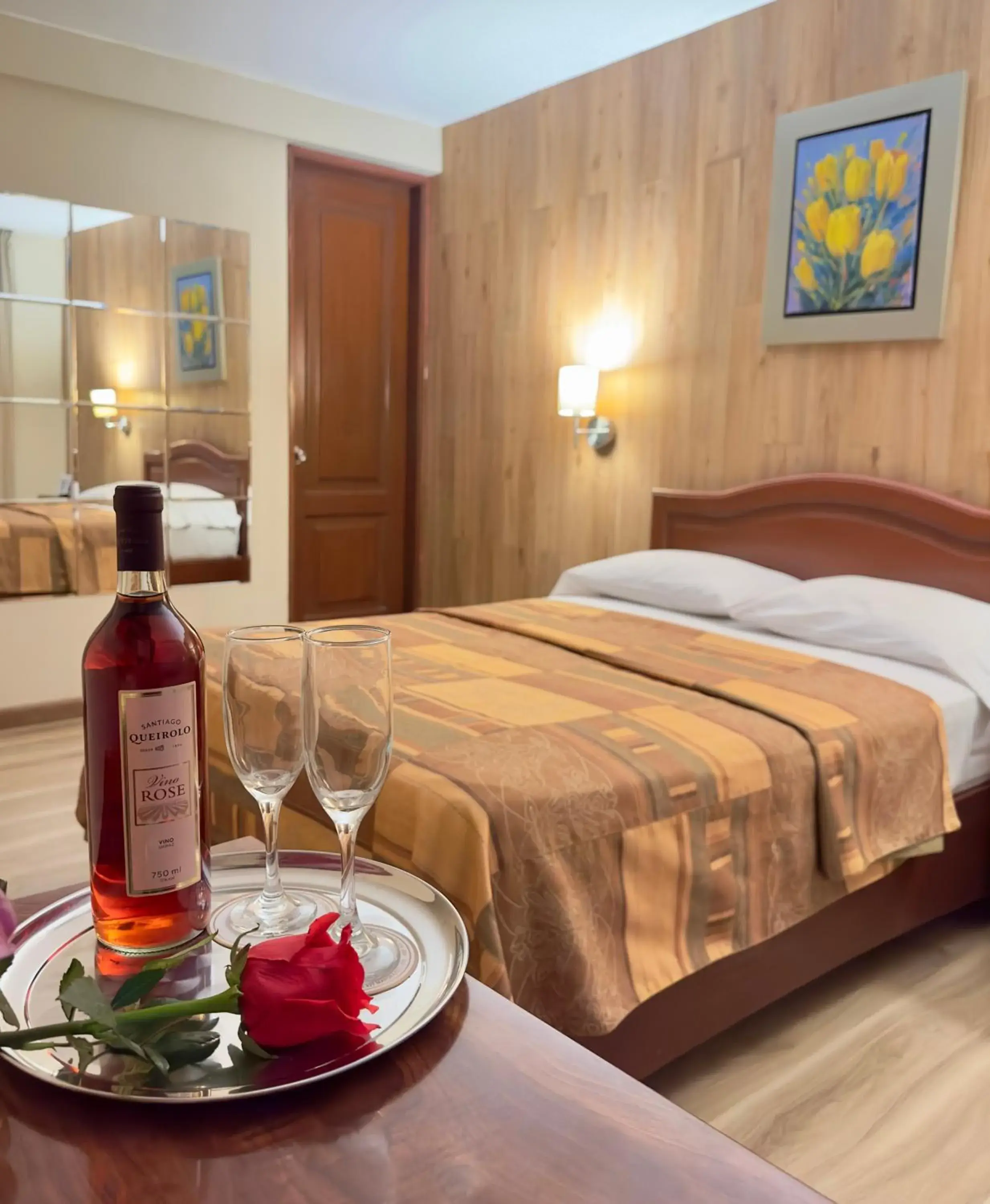 Double Room in Hotel Asturias Inn Double Room in Hotel Asturias Inn