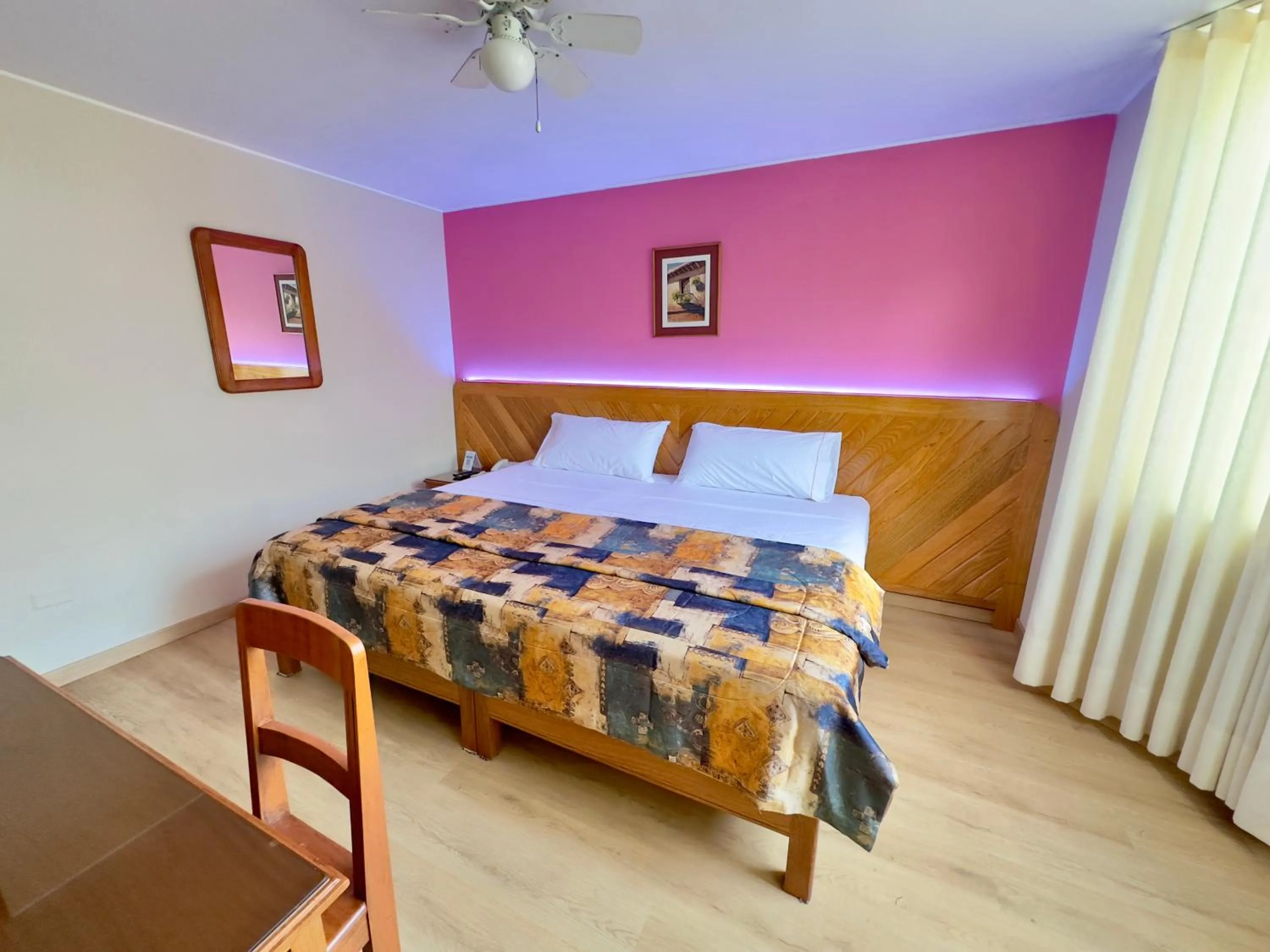 Bedroom, Bed in Hotel La Molina