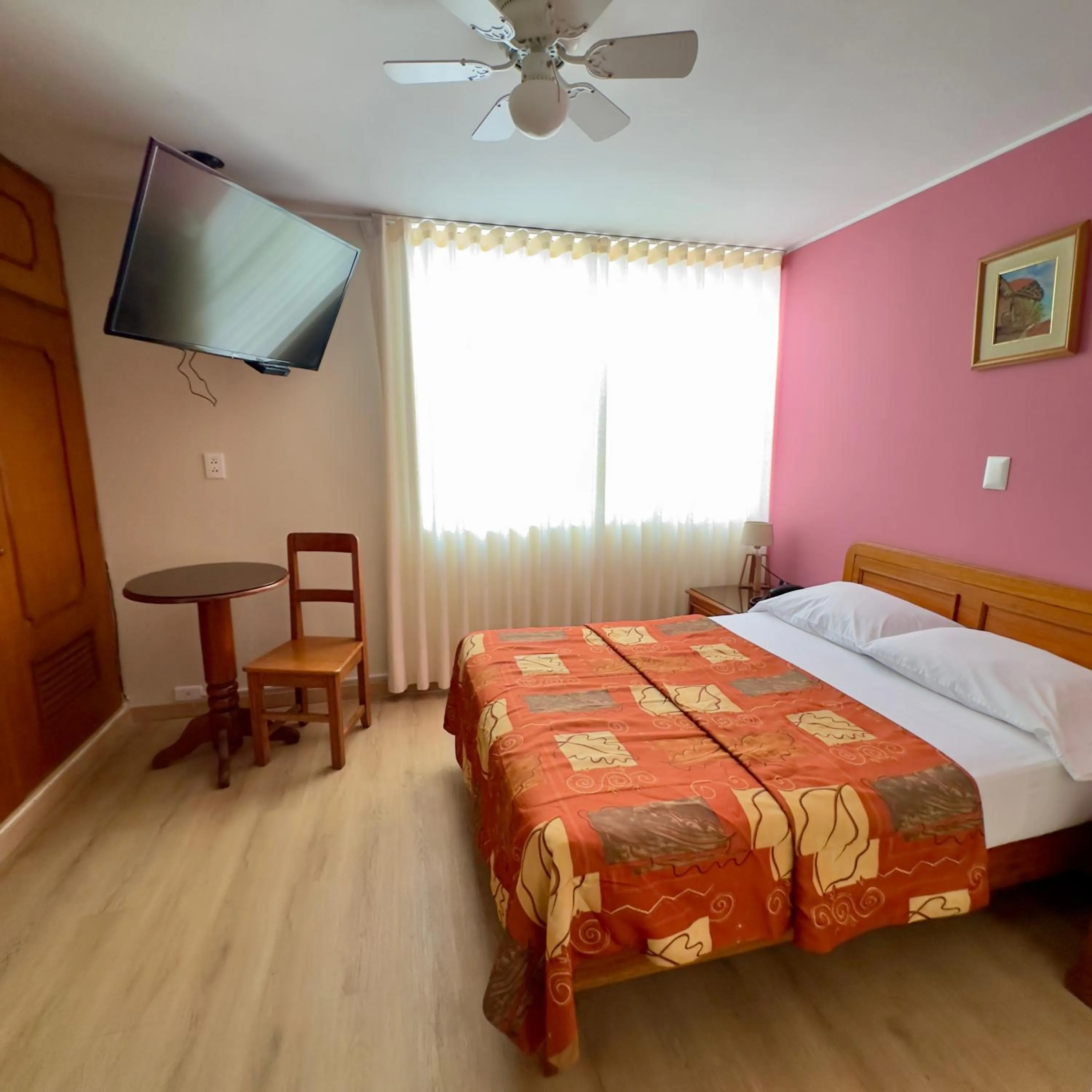 Bedroom, Bed in Hotel La Molina