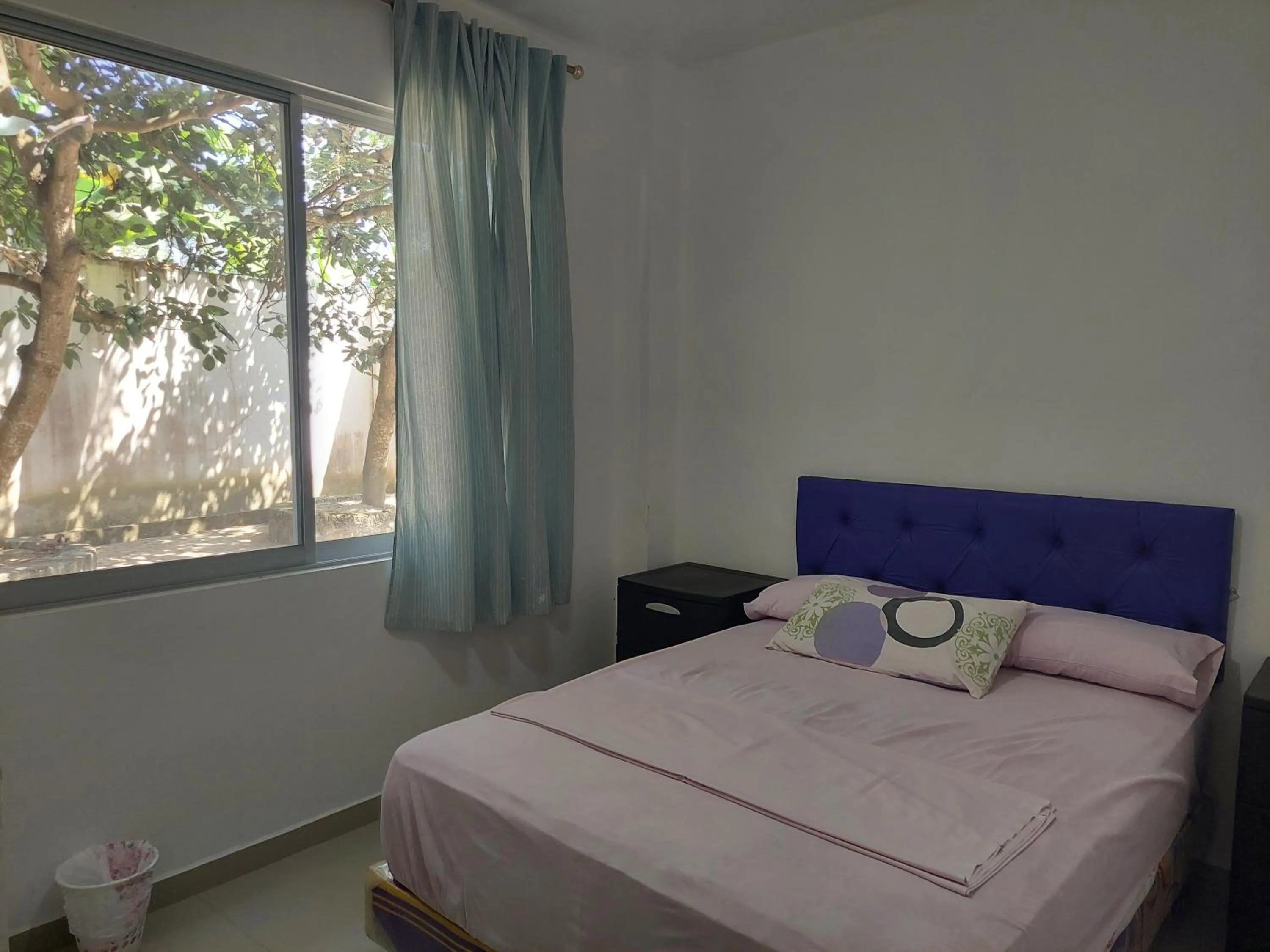 Bedroom, Bed in Hotel Almond Beach