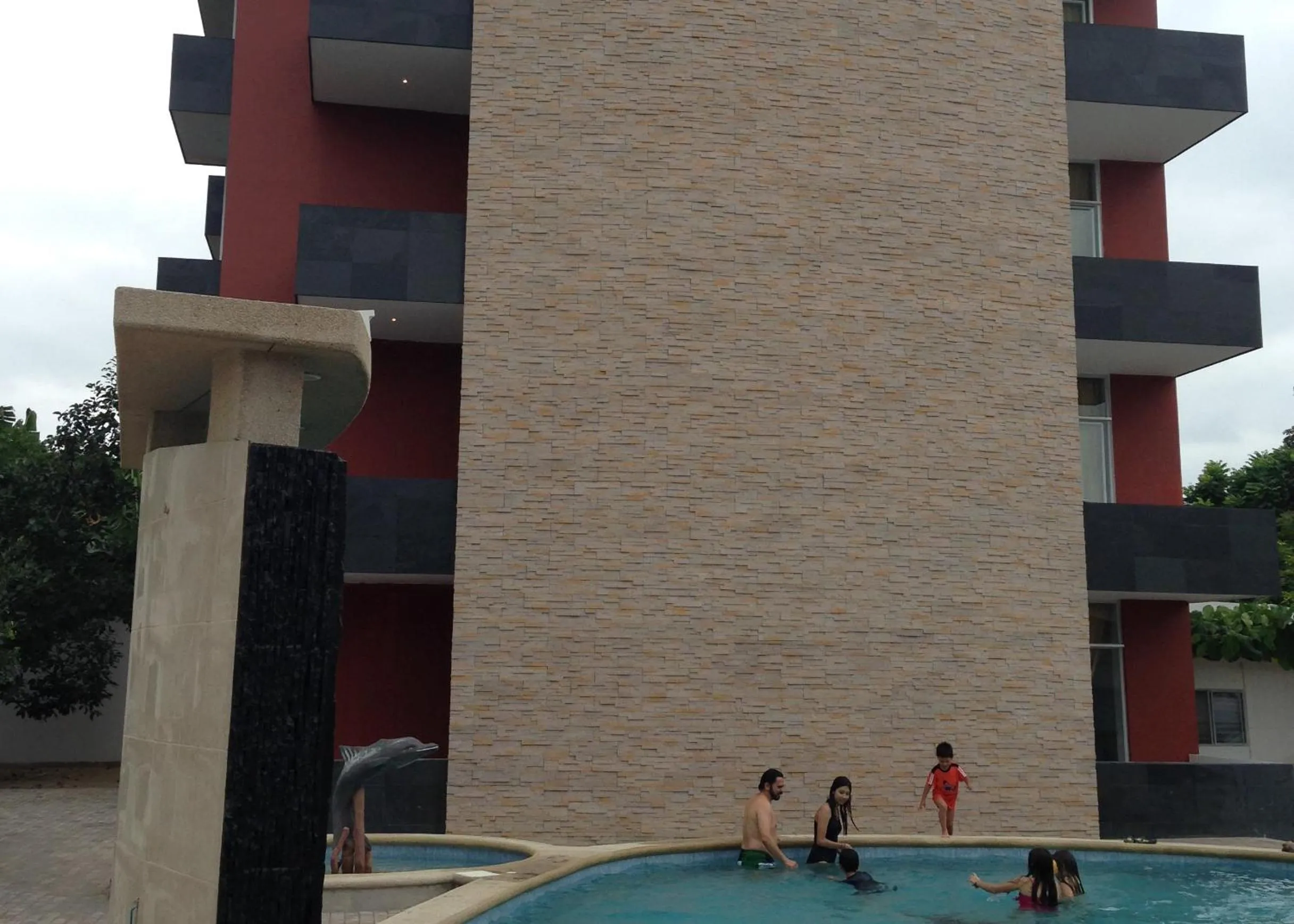 Swimming pool in Hotel Almond Beach