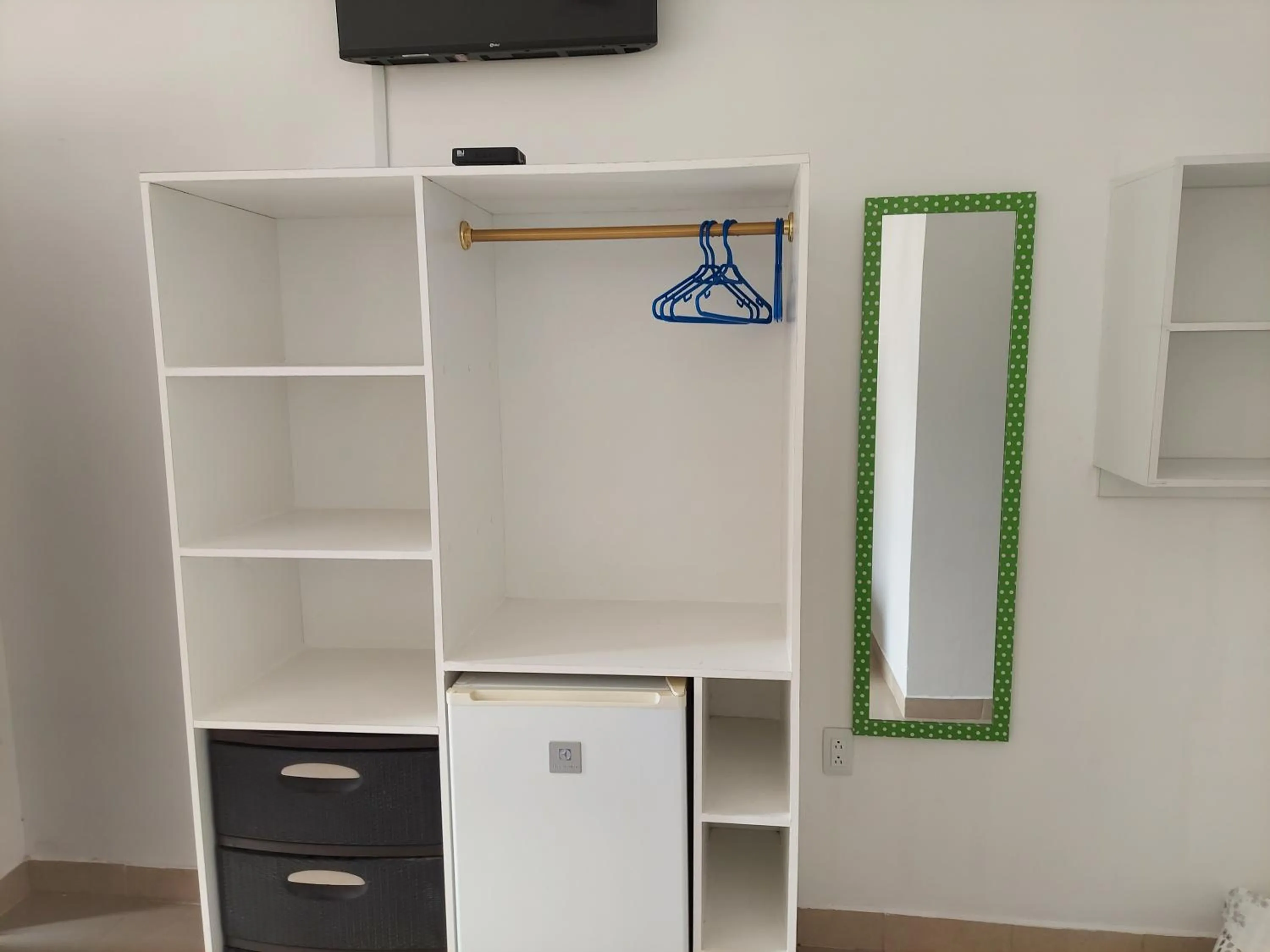 hair dresser in Hotel Almond Beach