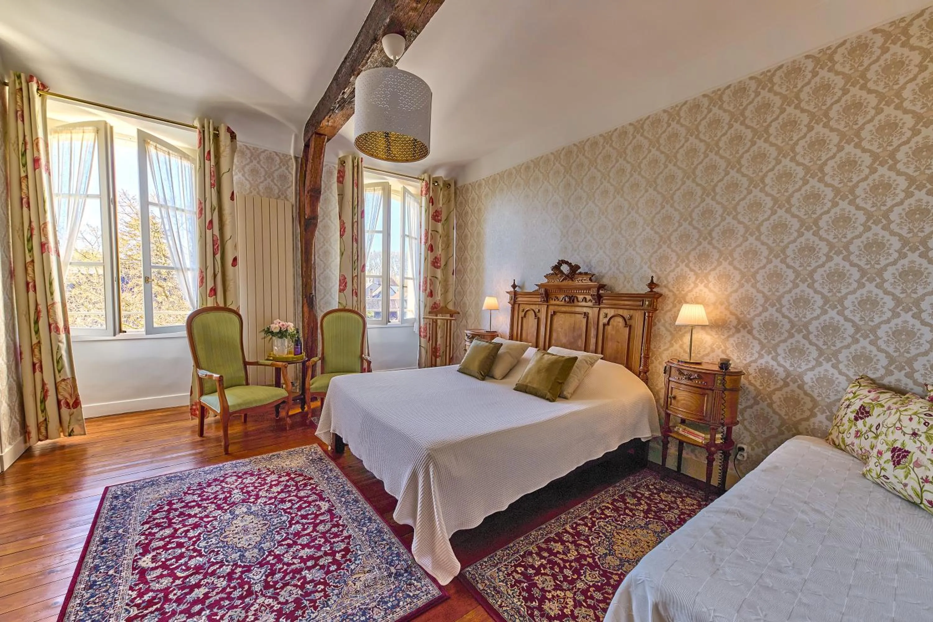 Property building, Bed in Hôtel Diderot