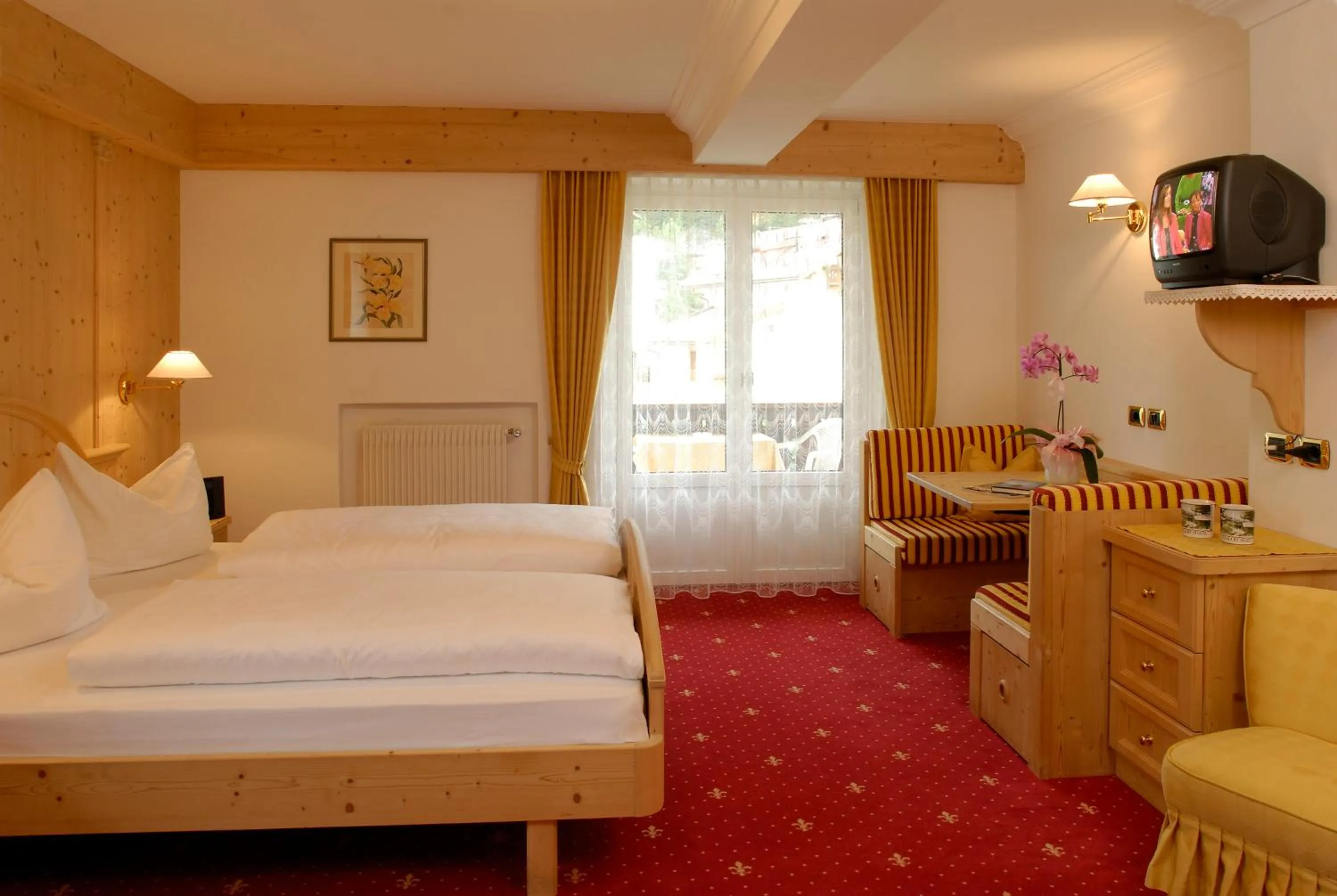 Photo of the whole room, Bed in Garni Waltoy