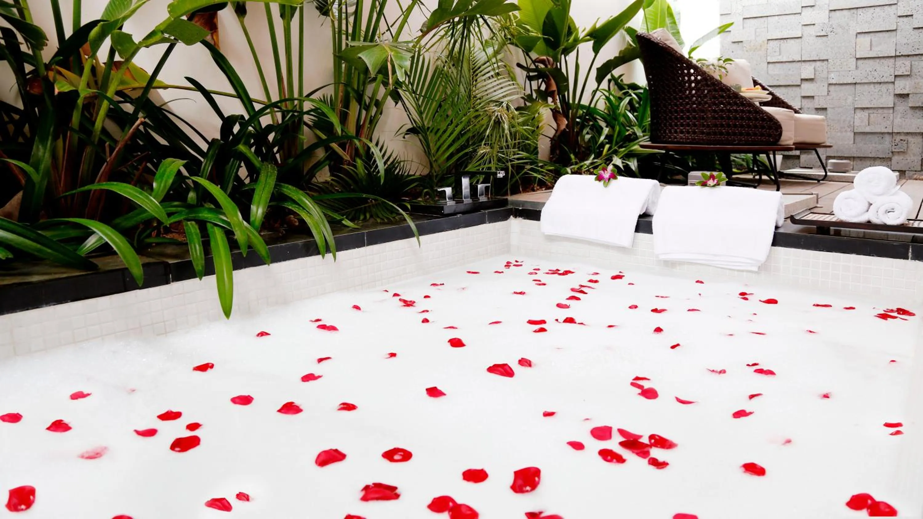 Fitness centre/facilities in The Mangrovetree Sanya Resort