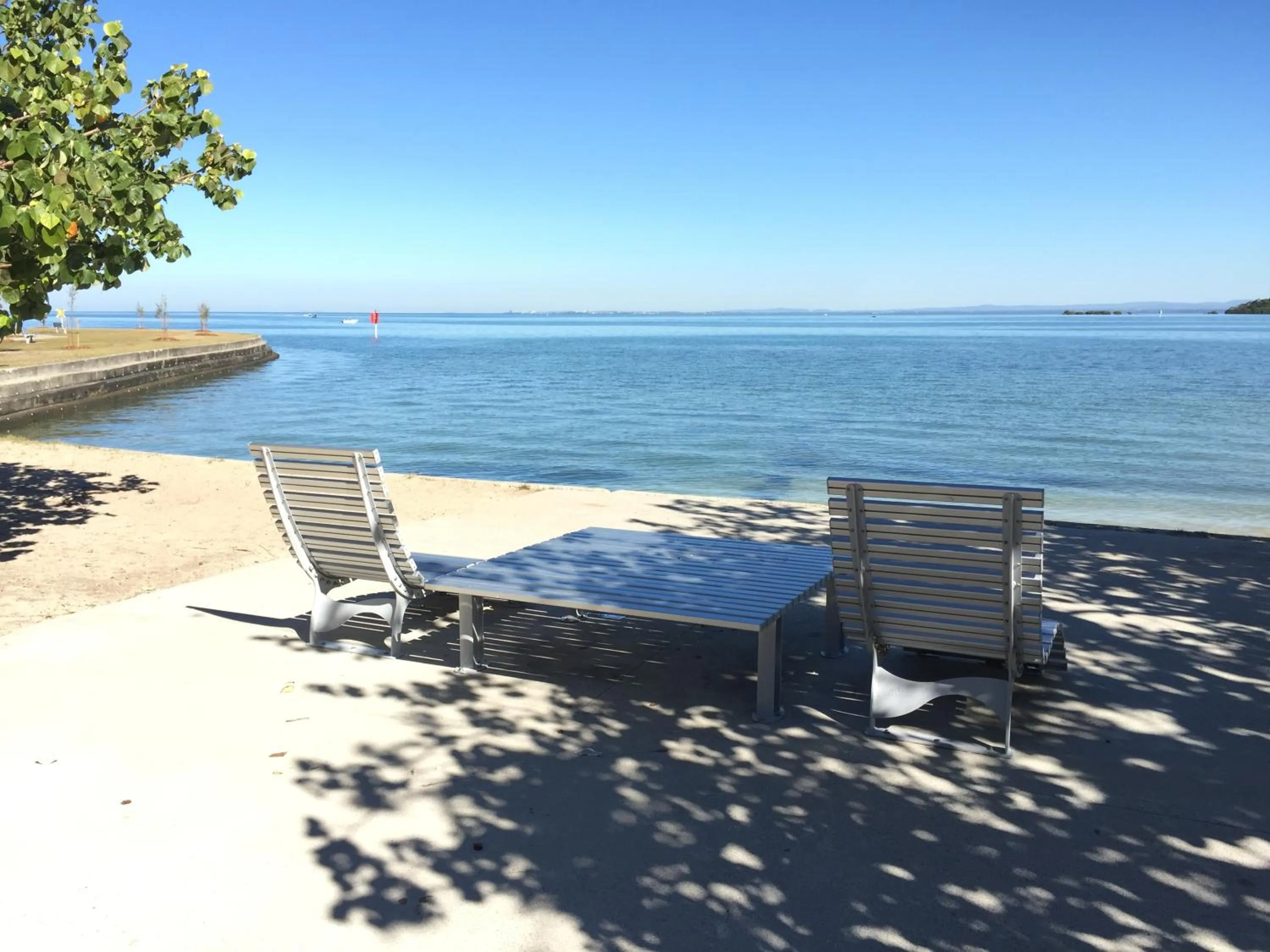 Beach in Bribie Waterways Motel
