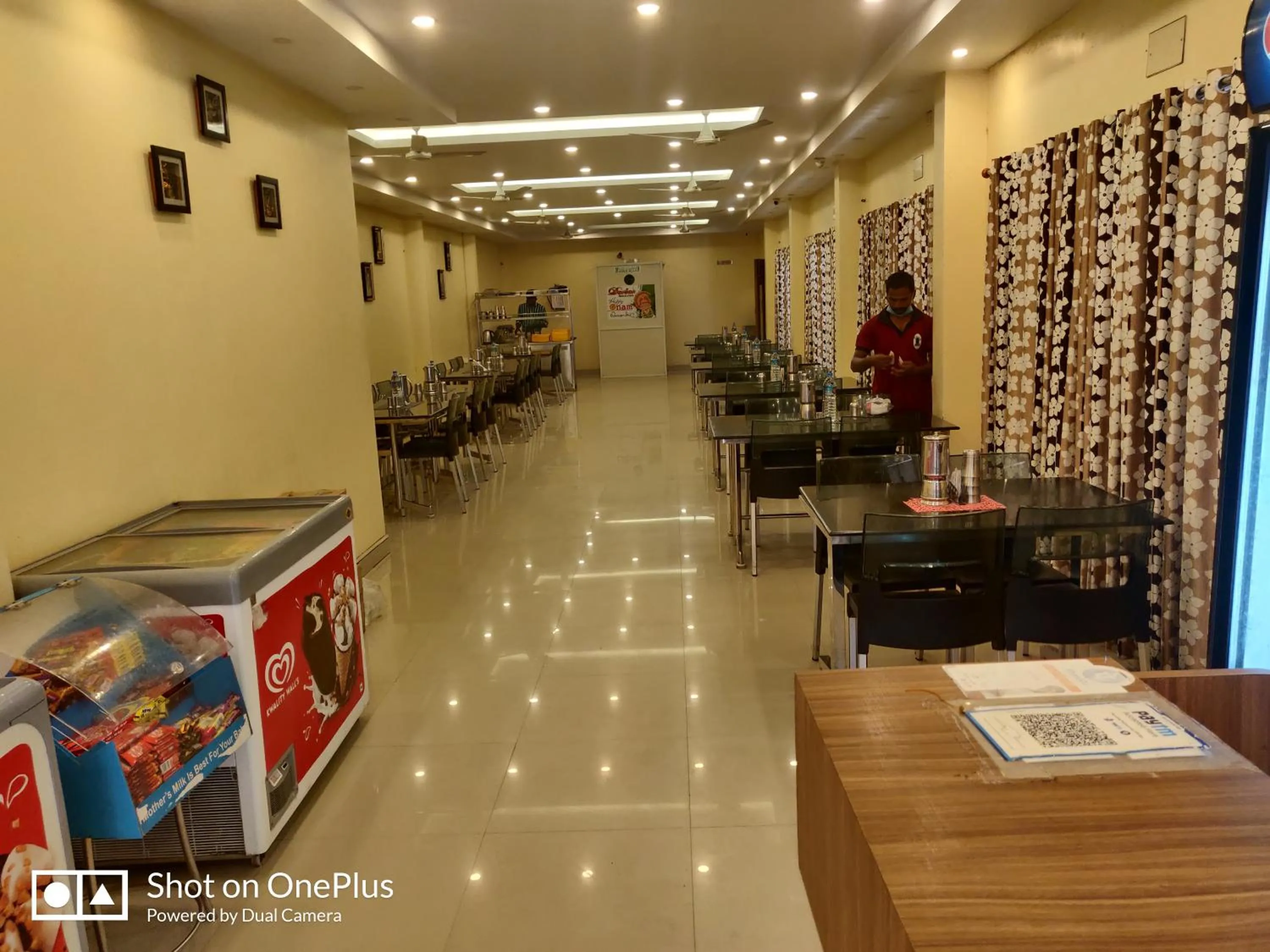 Restaurant/places to eat in Hotel Sun Park