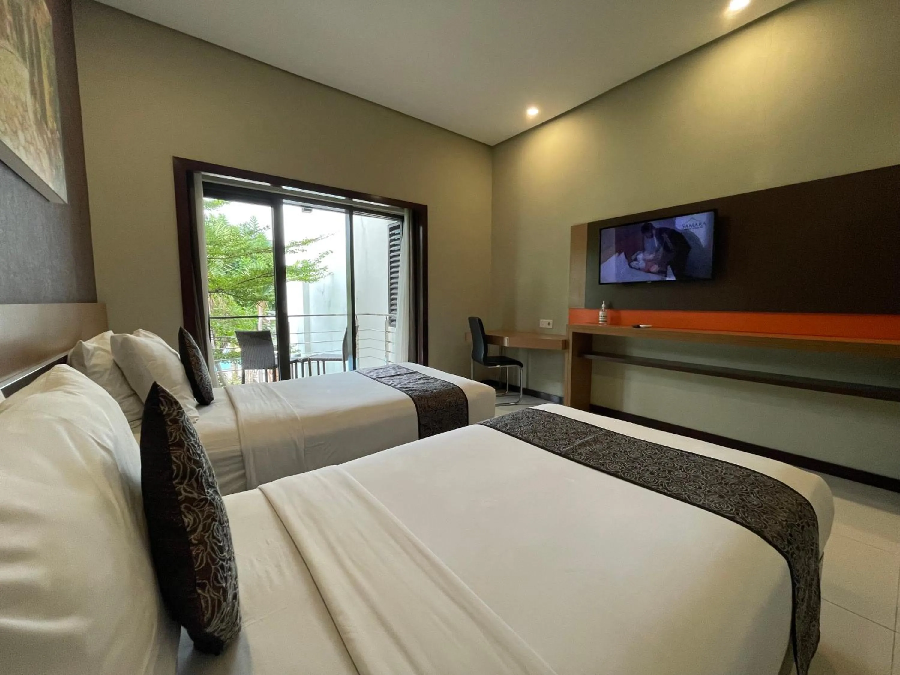 Bed in Samara Resort