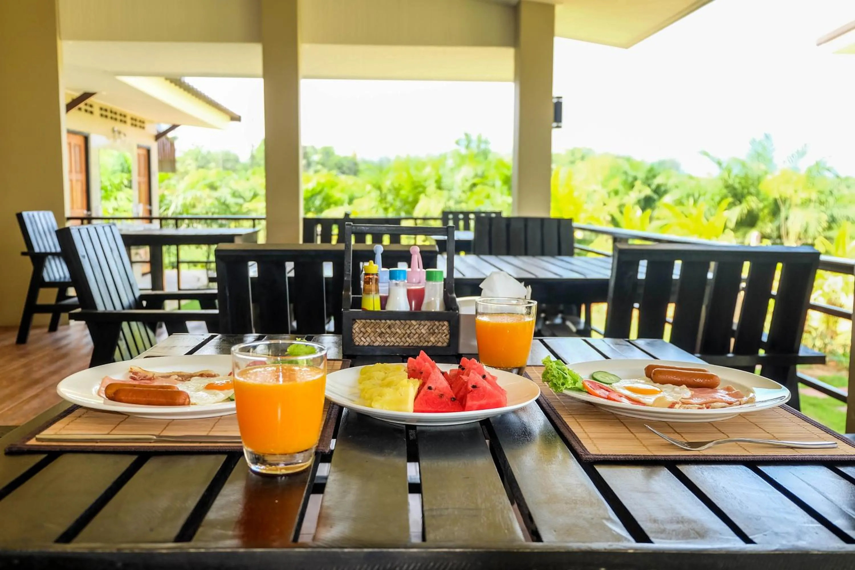 Restaurant/places to eat in The Oasis Khaolak Resort - SHA Plus