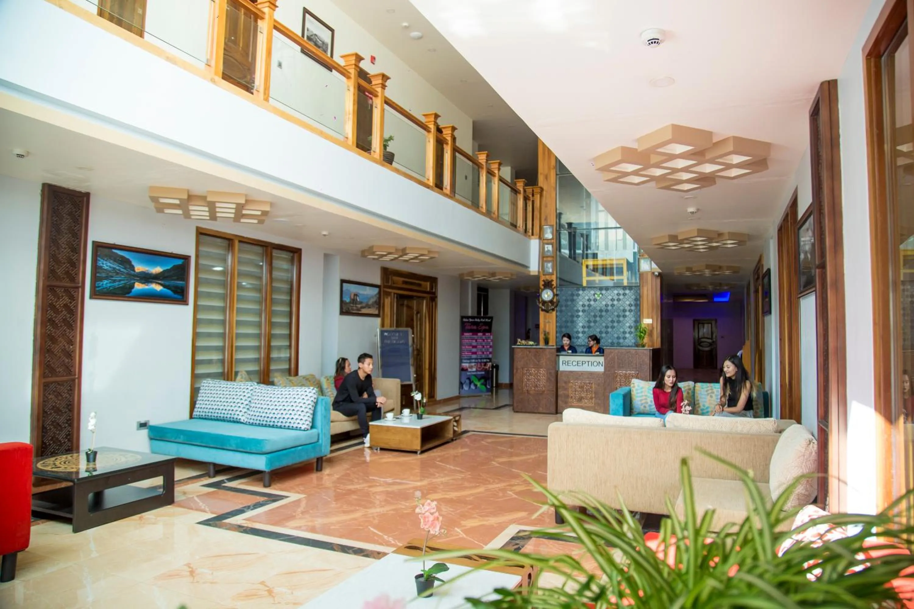 Lobby or reception in Tara Phendeyling Hotel