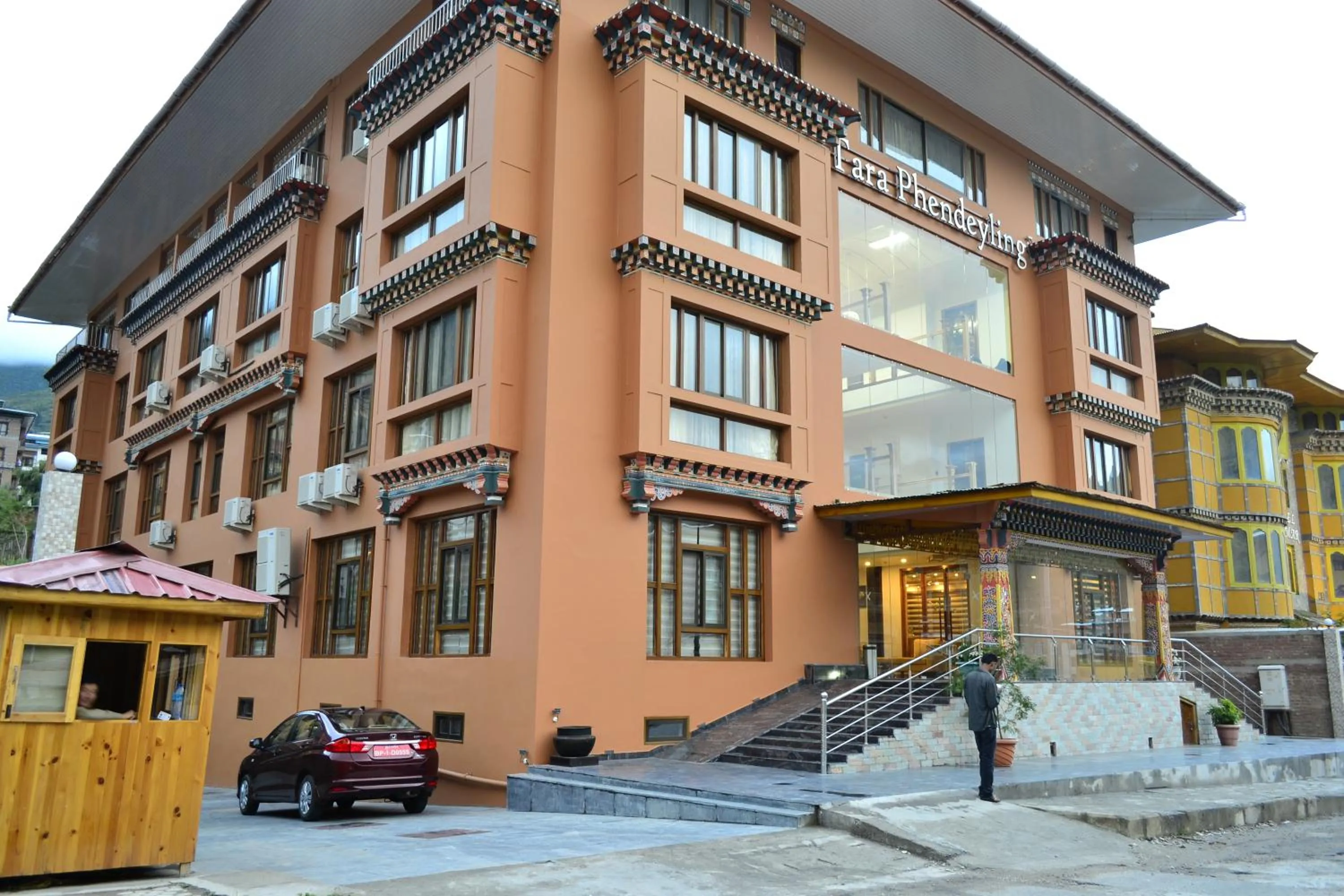 Property building in Tara Phendeyling Hotel