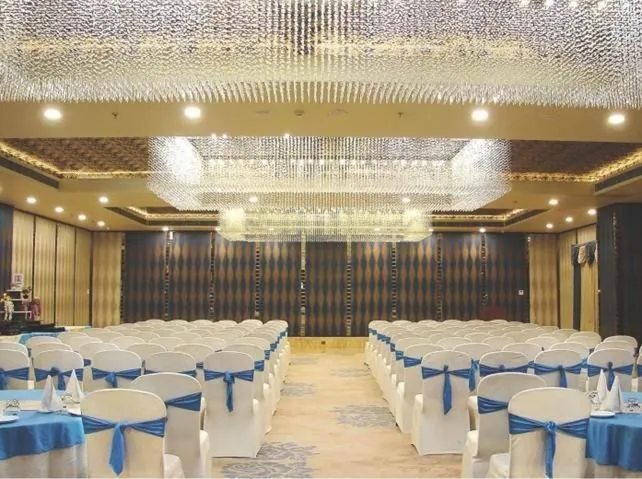 Banquet/Function facilities in Hotel Grand Maple