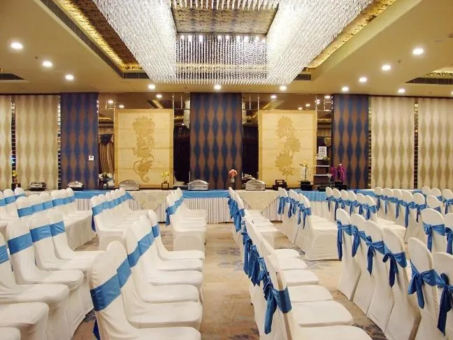 Banquet/Function facilities in Hotel Grand Maple
